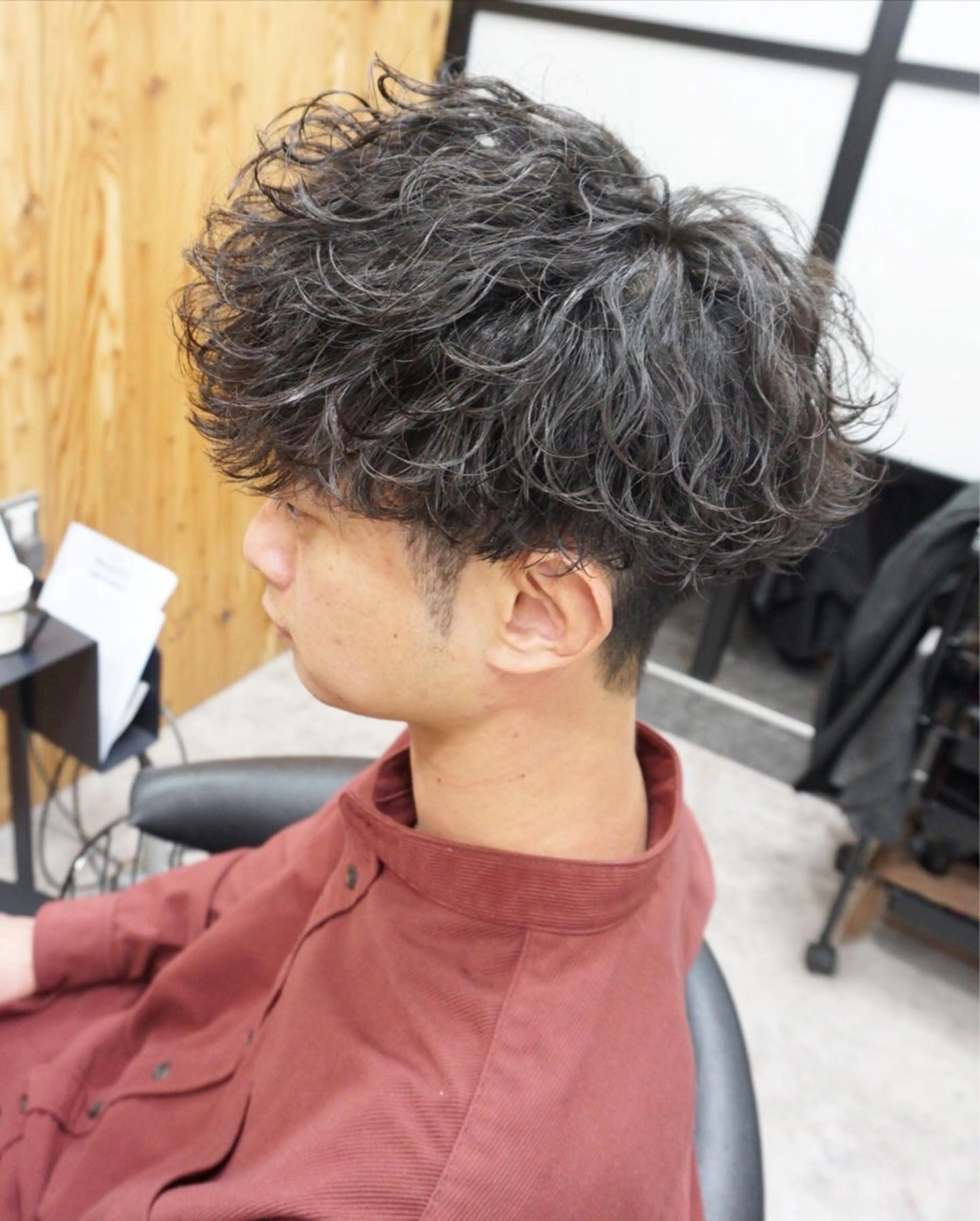 メンズ メンズパーマ プードルパーマ メンズツイストパーマ 波巻きパーマ プードルパーマ カット パーマ hair teria ryu 大塚のヘアスタイル