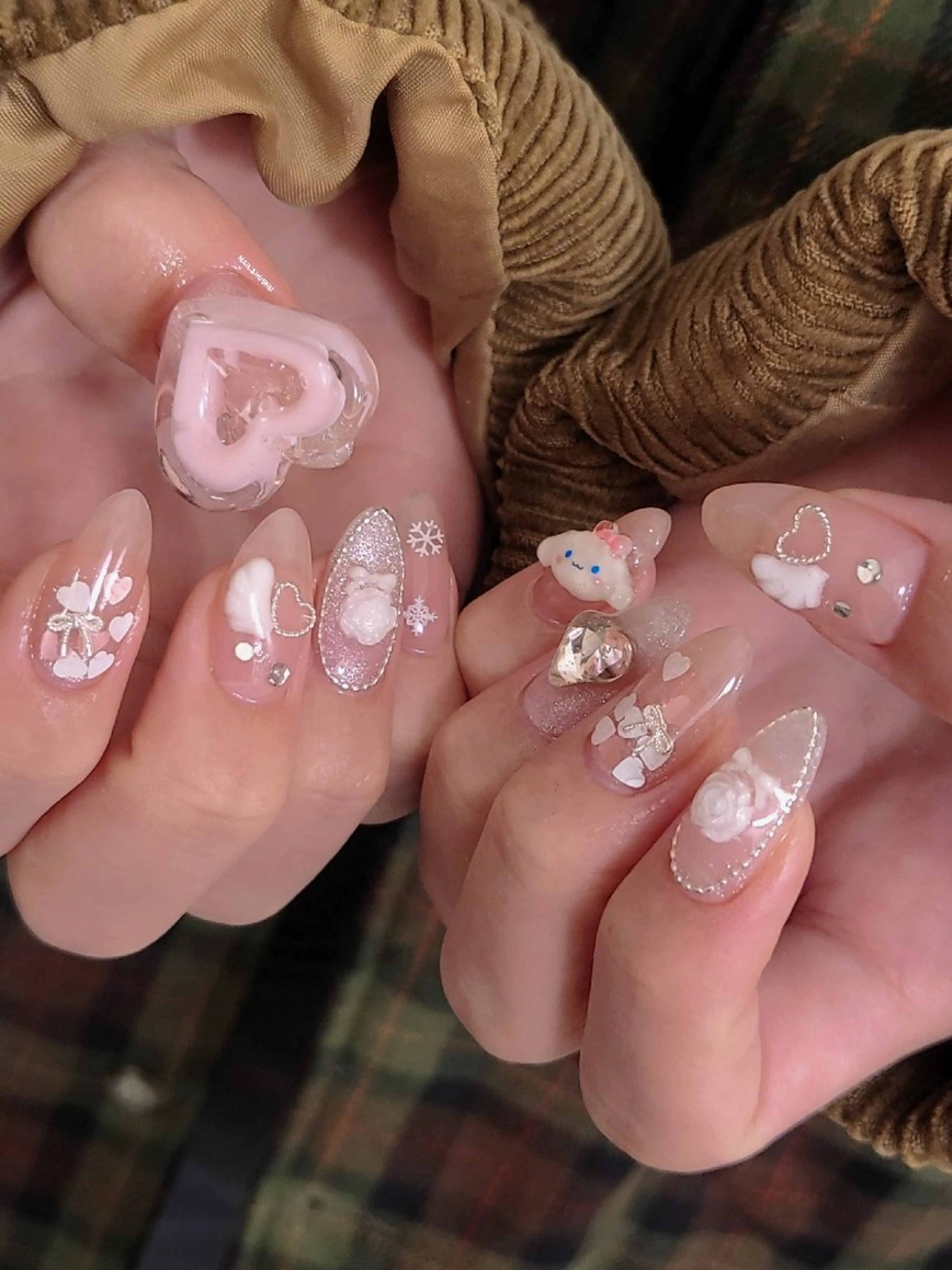 ネイル ハンドネイル 3dパーツ/流行り 👧shushu❤️のネイルデザイン