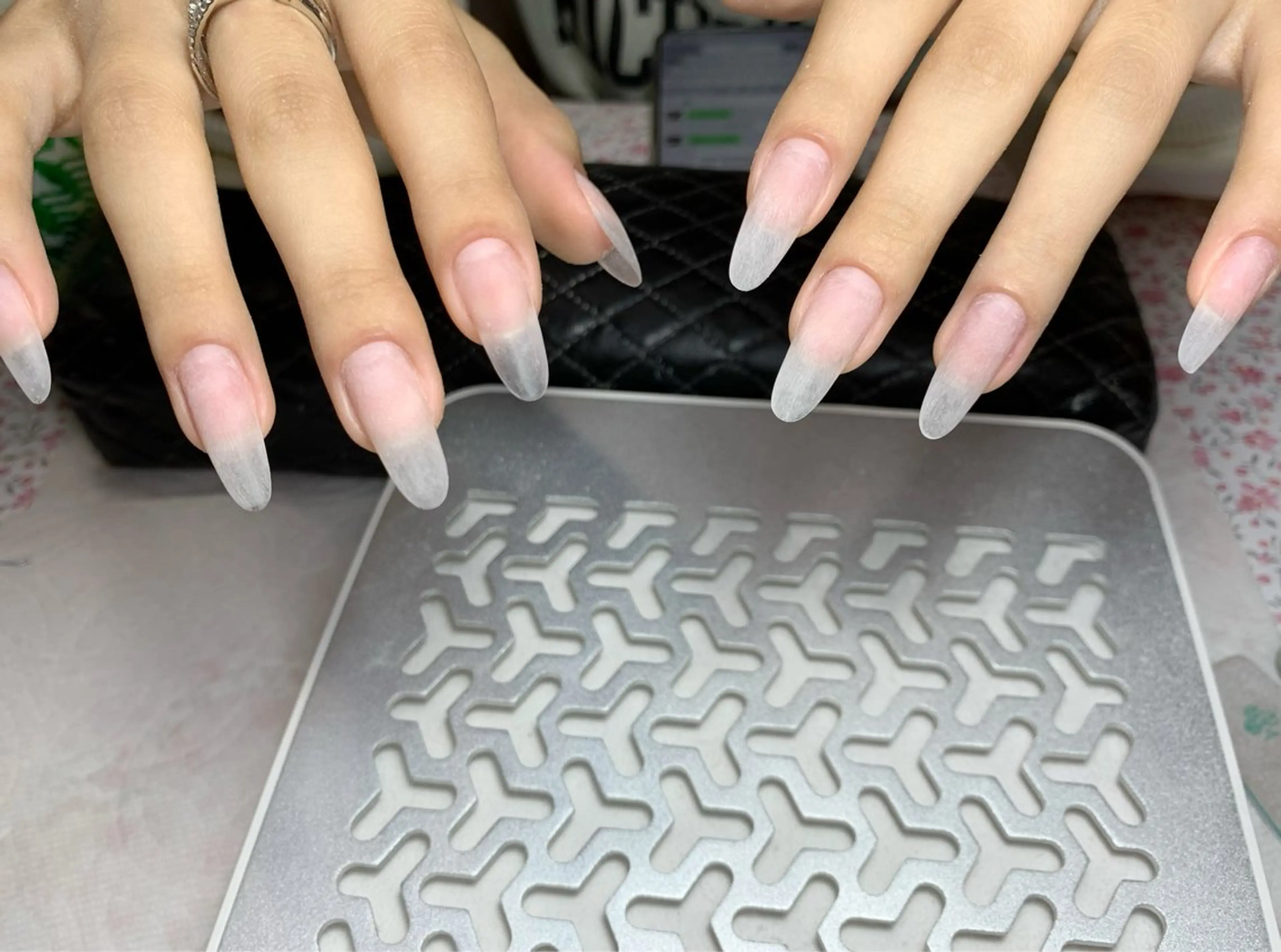 ネイル スカルプネイル UnicornNail所属・Unicorn Nail 矢場町店のネイルデザイン