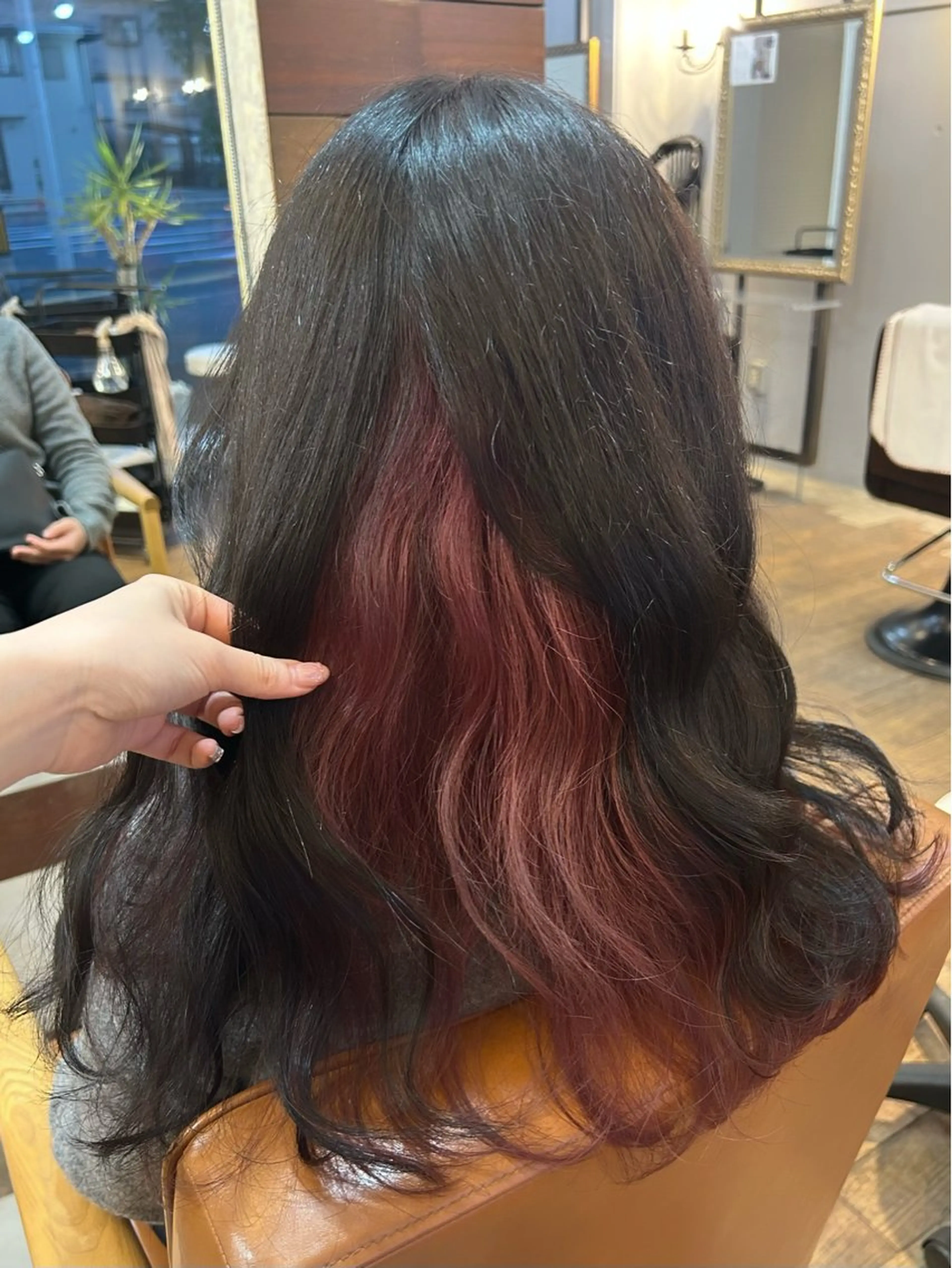 カラー ブリーチ インナーカラー ピンクカラー Sign 竹元 夢叶のヘアスタイル