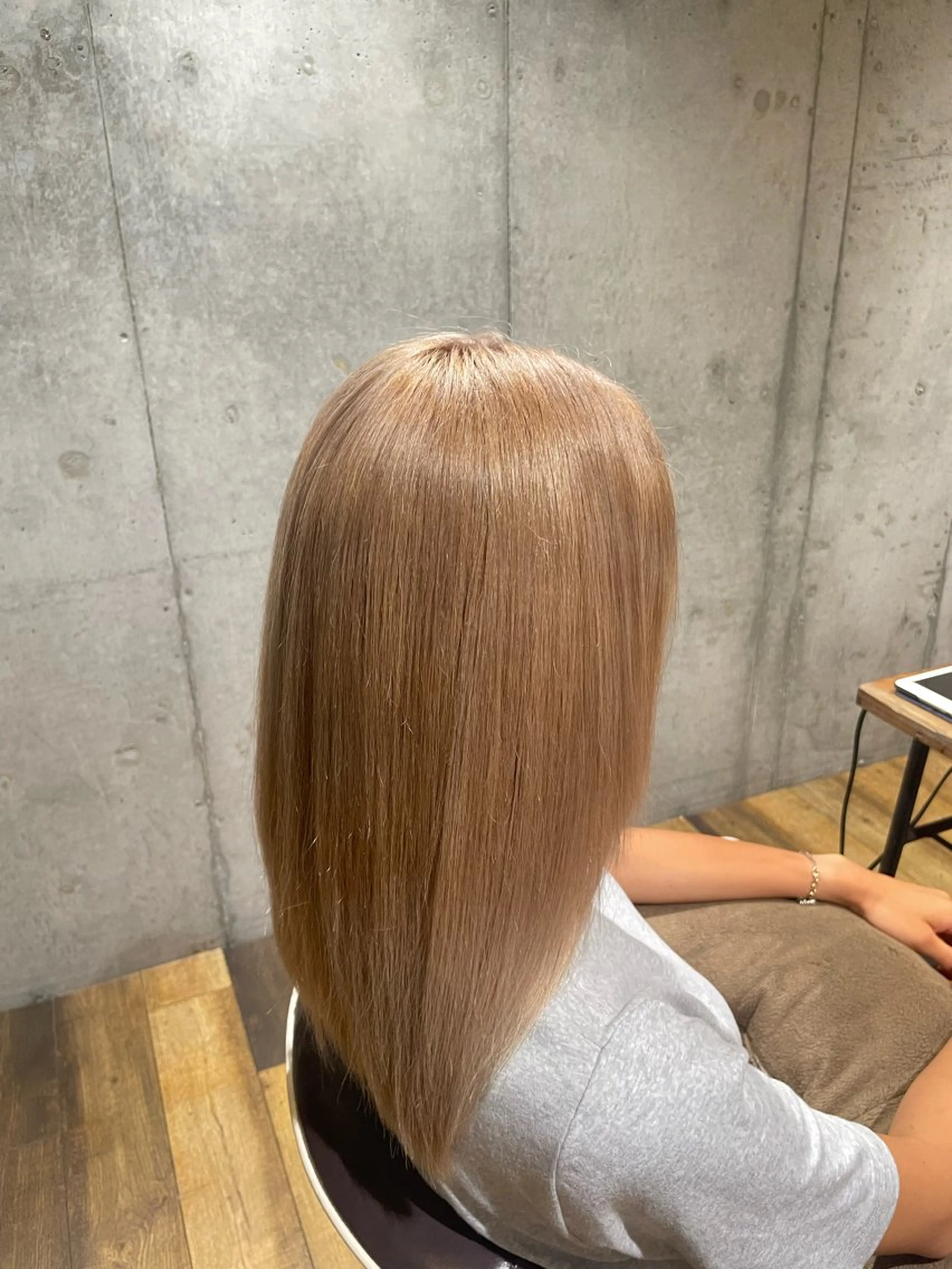セミロング カラー 大 場のヘアスタイル