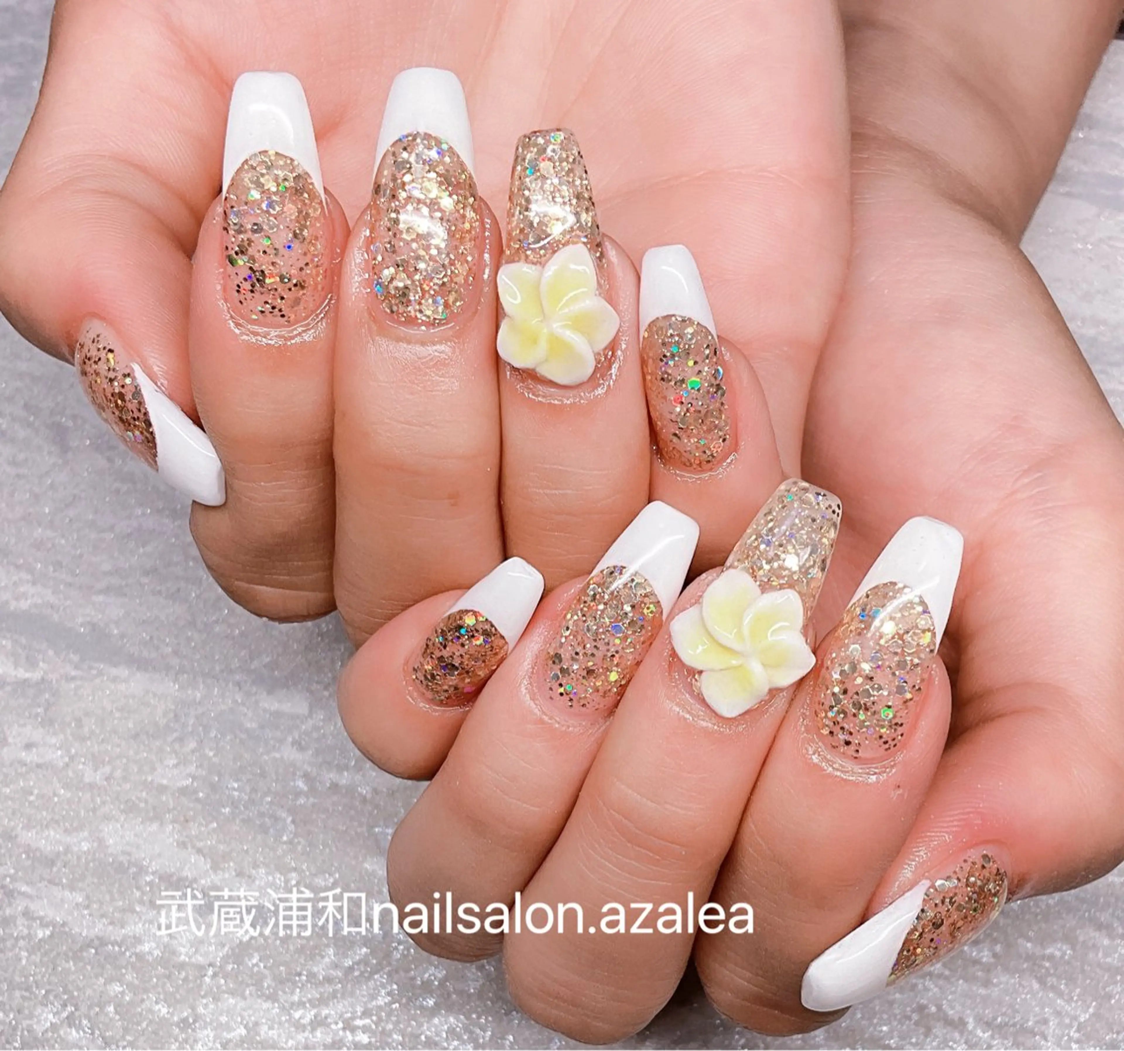 ネイル ハンドネイル R inのネイルデザイン