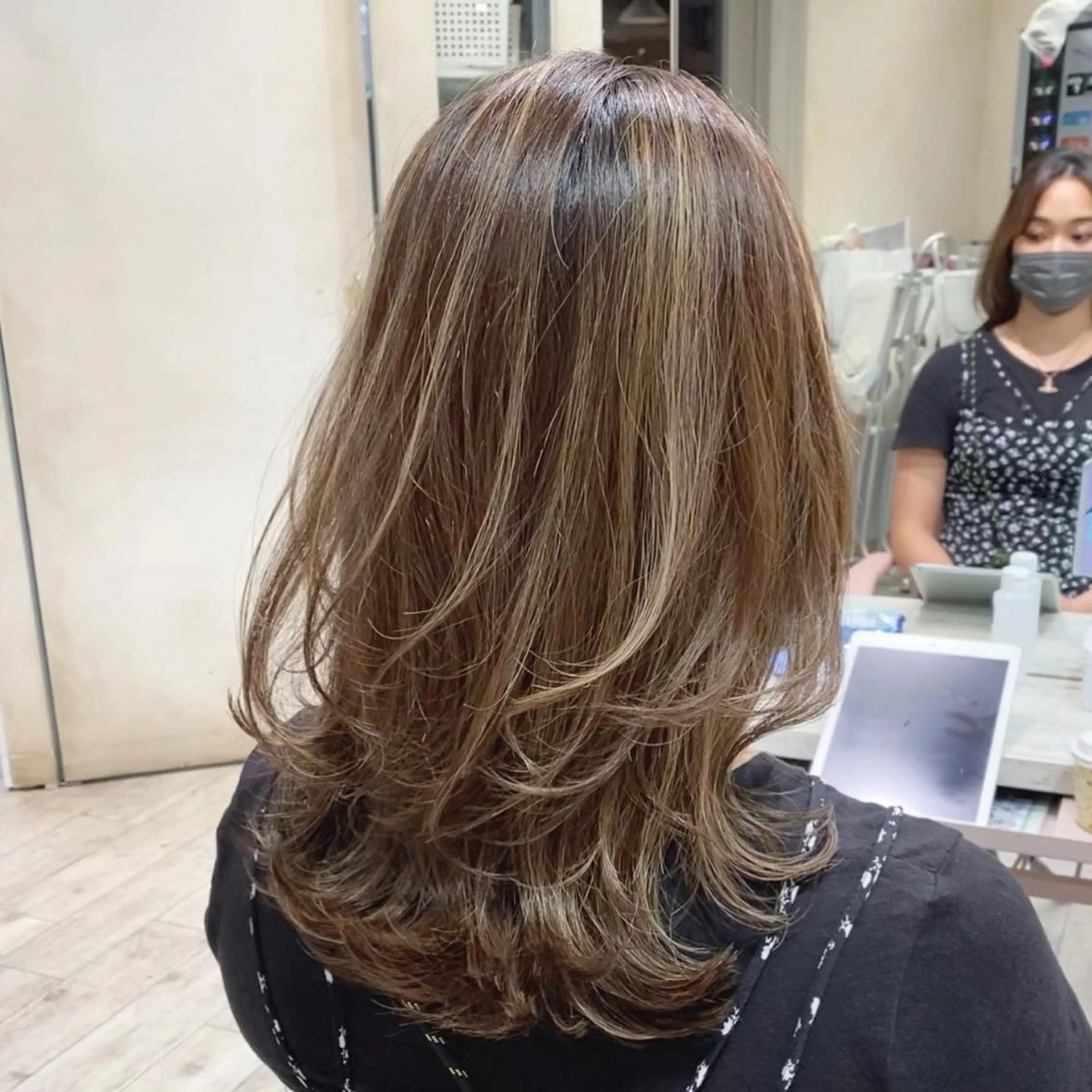 ミディアム On所属・顔まわりカット🌟 くびれヘア/寺門遥輝のヘアスタイル