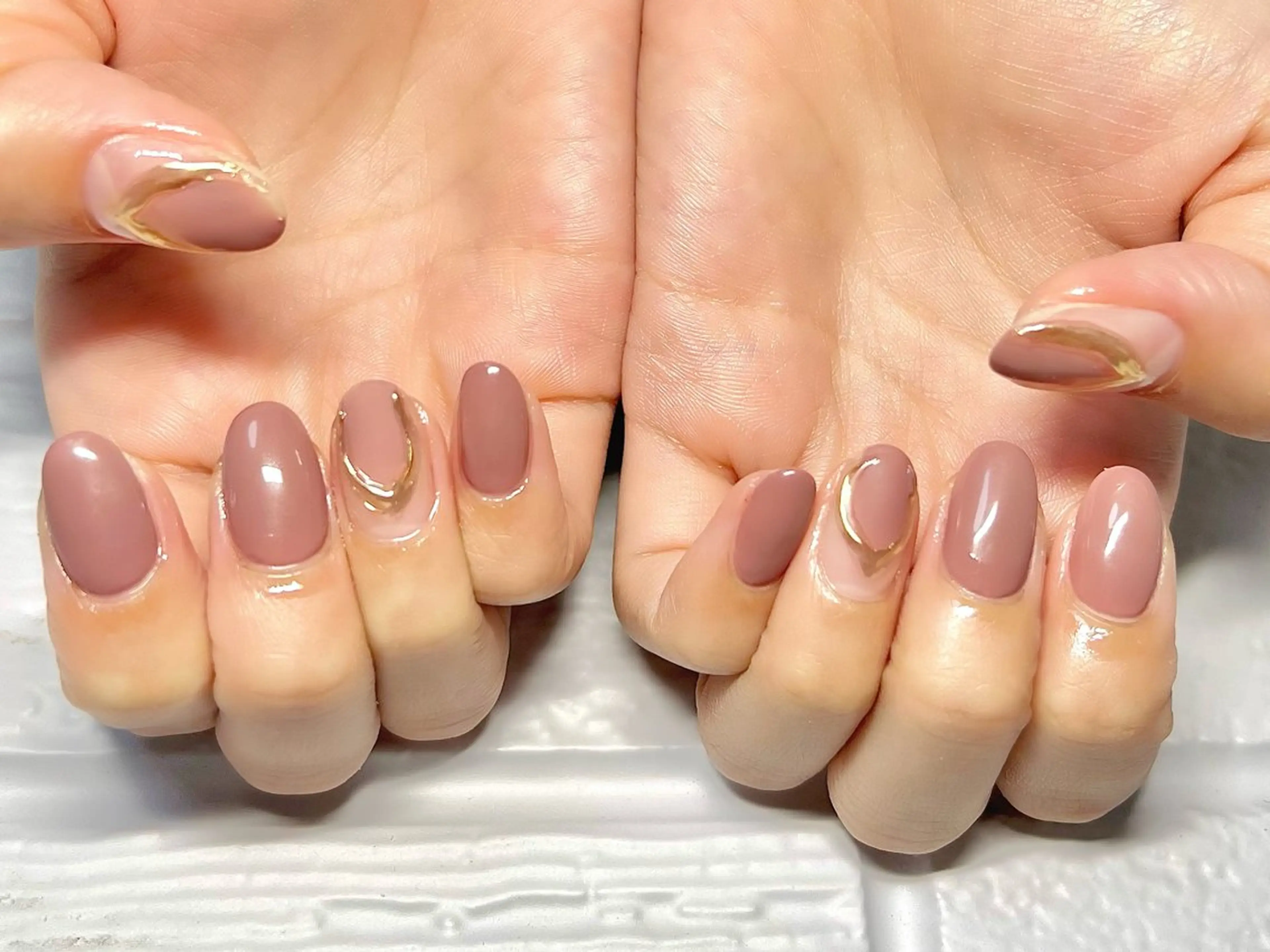 ミディアム Alohi nail salonのネイルデザイン