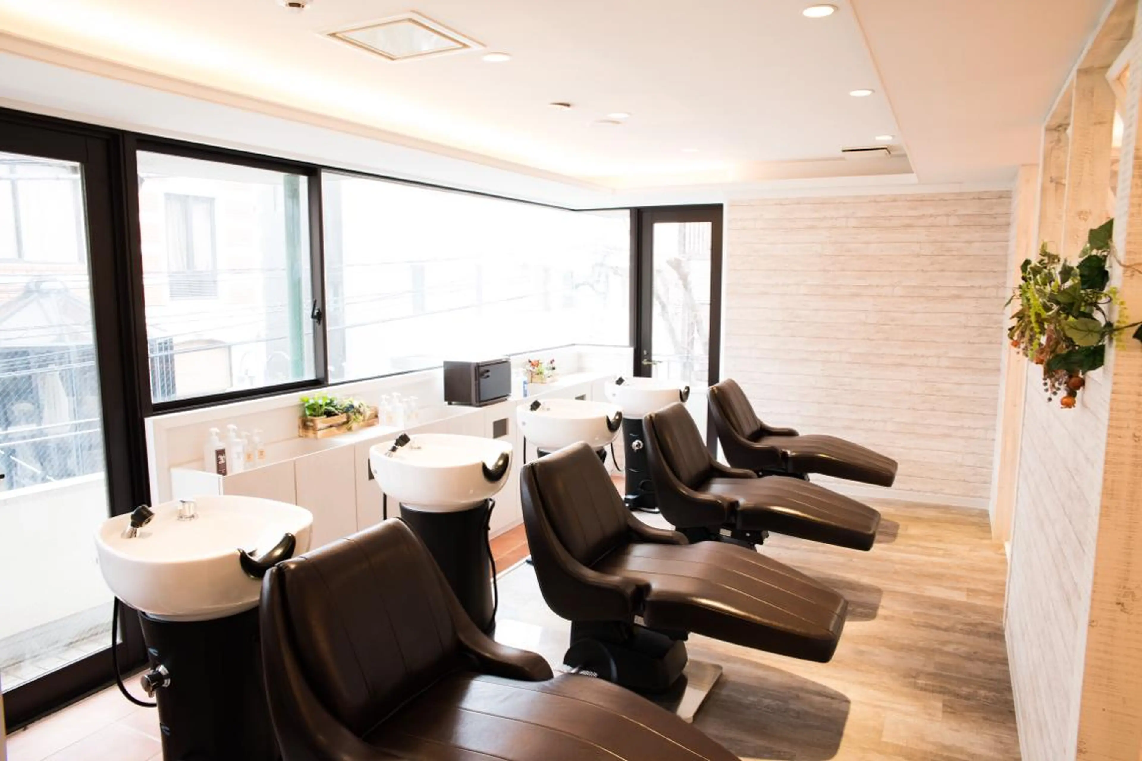 アオガミ （前髪顔周りカット）のヘアスタイル