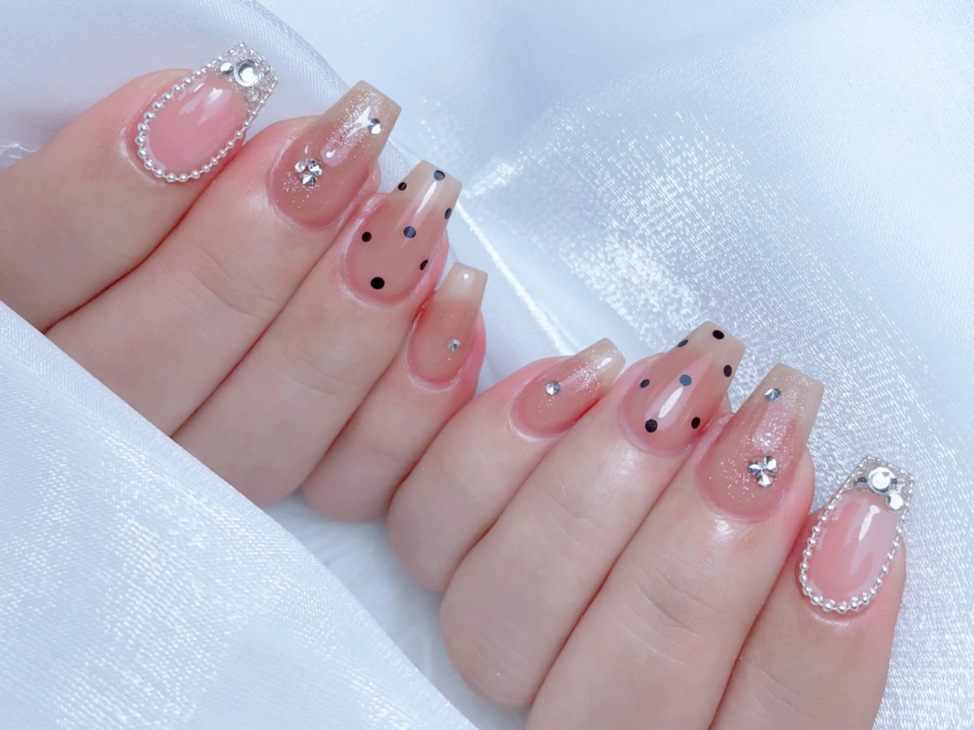 ネイル ハンドネイル M🌷nail 長さだし専門店のネイルデザイン