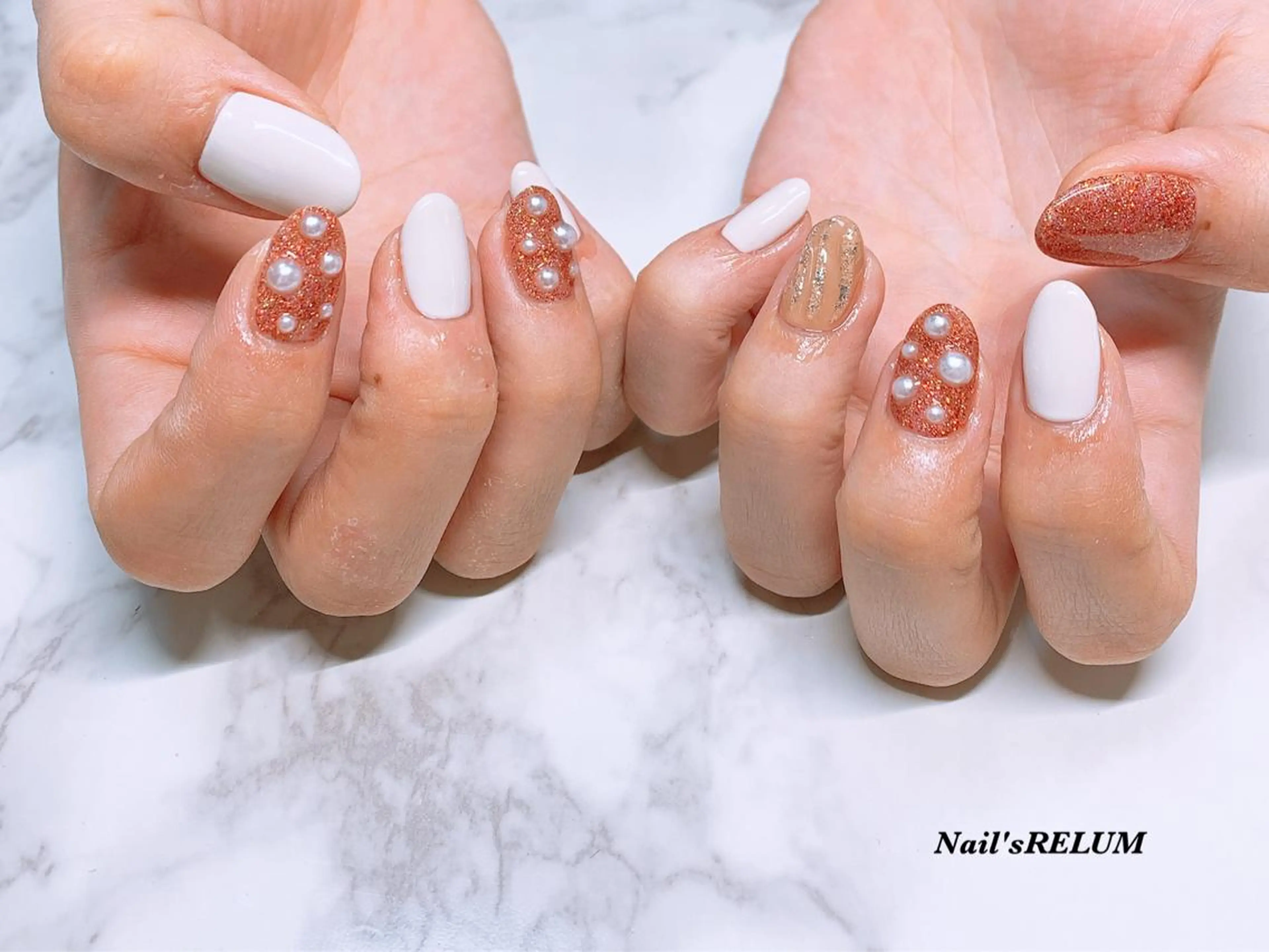 ネイル アートネイル THECOLORS所属・近貞 莉奈のネイルデザイン