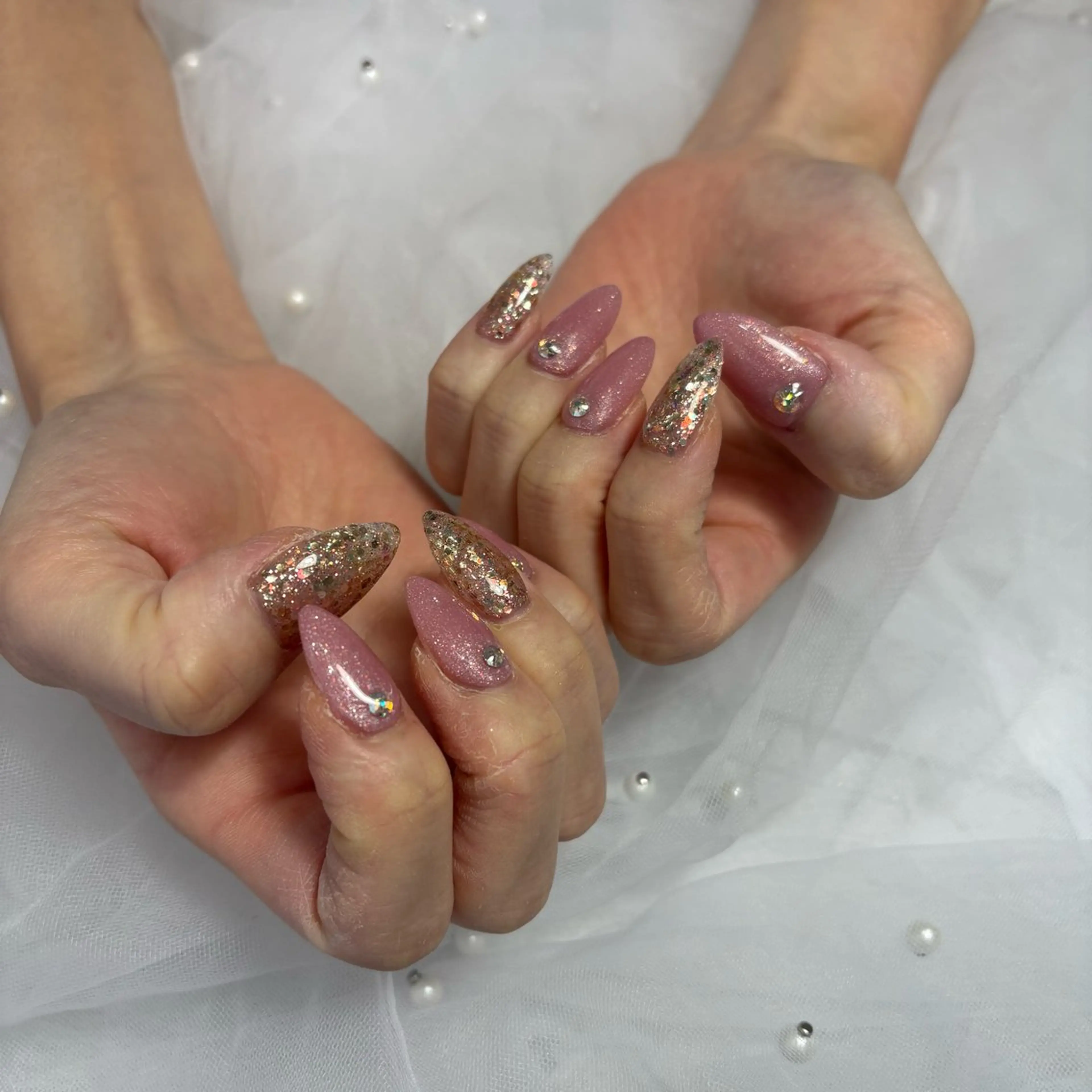 ネイル 長さ出し ワンカラーネイル アッカスタイル所属・アッカスタイル 天野のネイルデザイン