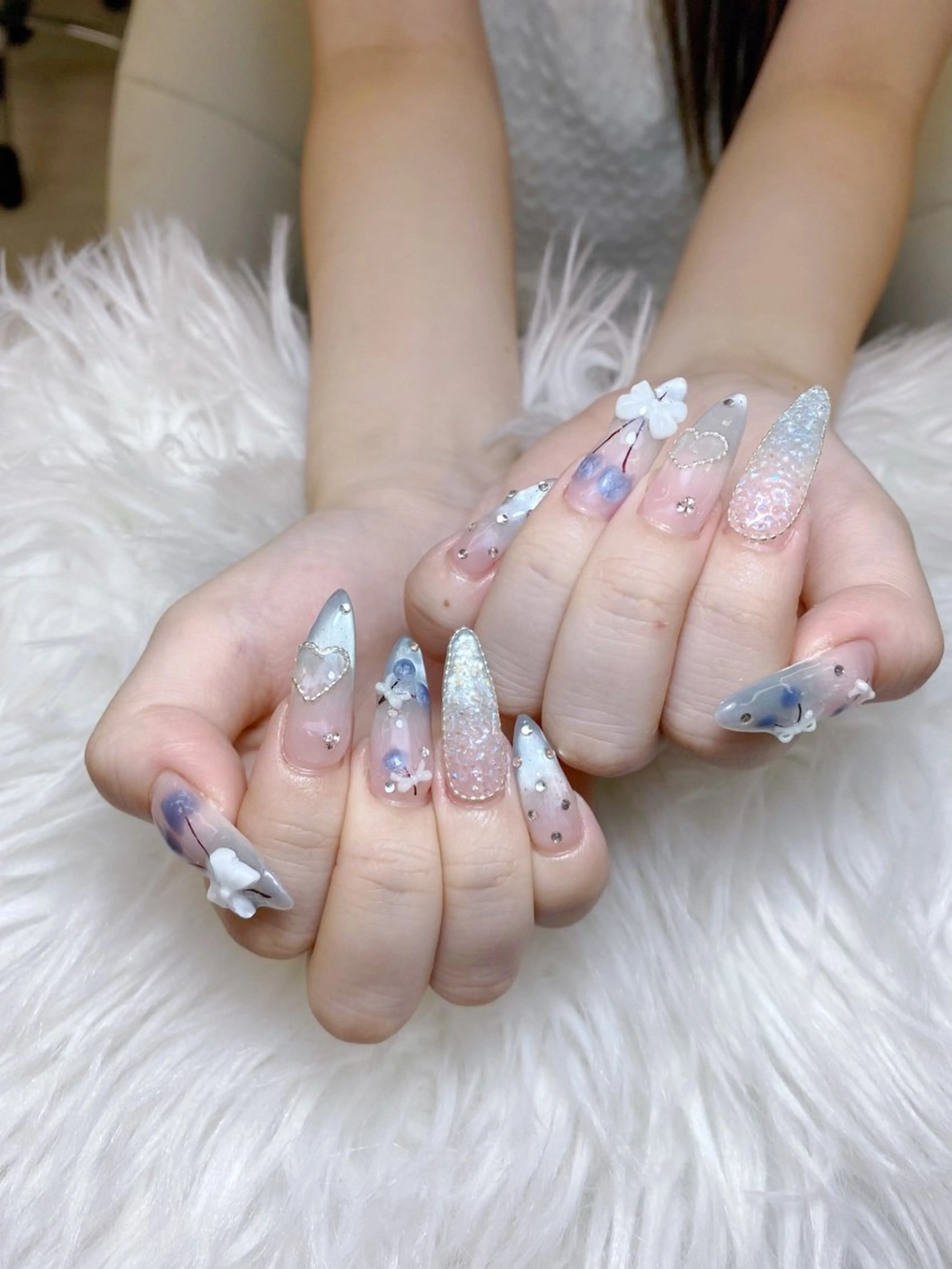ネイル ハンドネイル ハンドケア Anh Nail 歌舞伎町のネイルデザイン