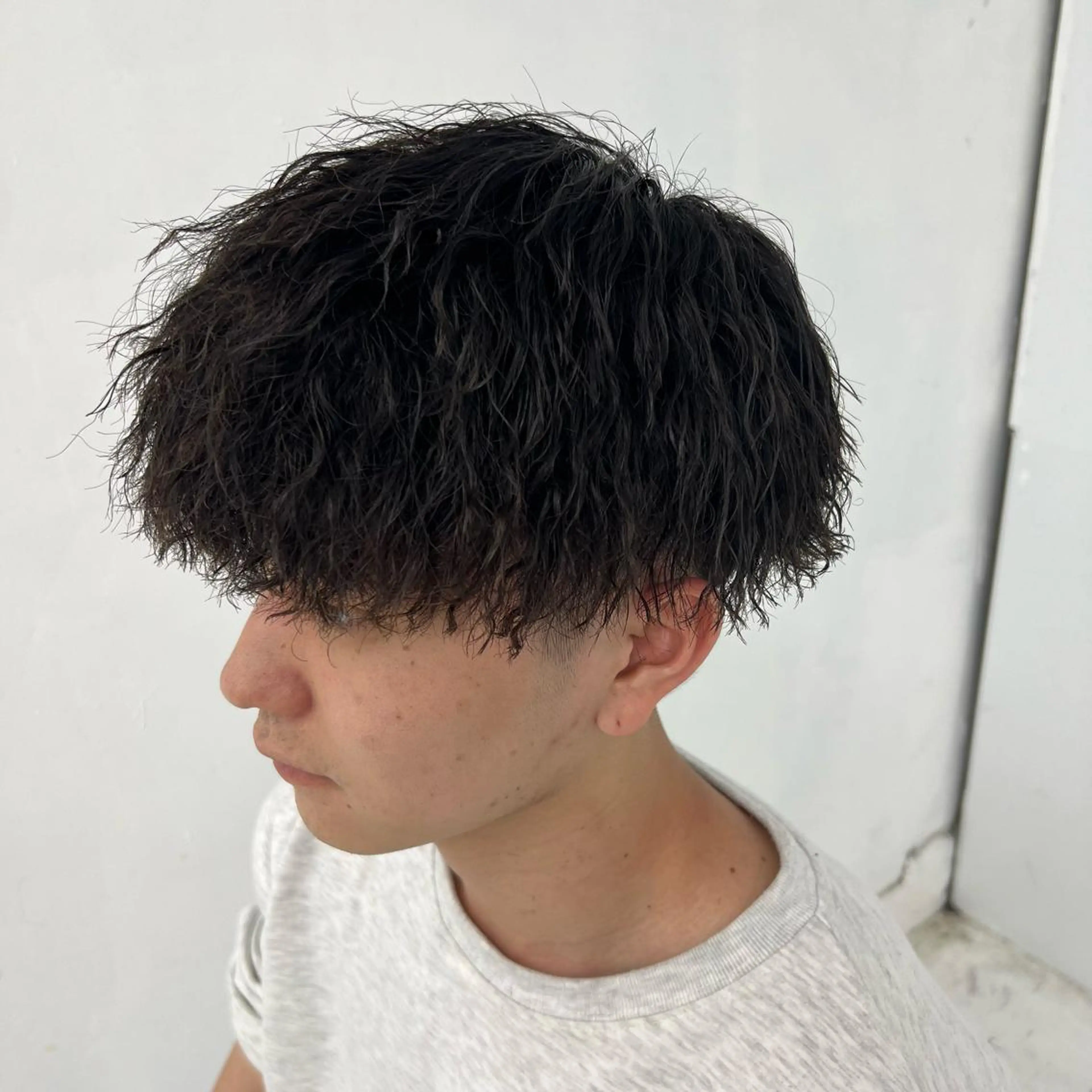 ショート パーマ 豊崎 佑輔のヘアスタイル