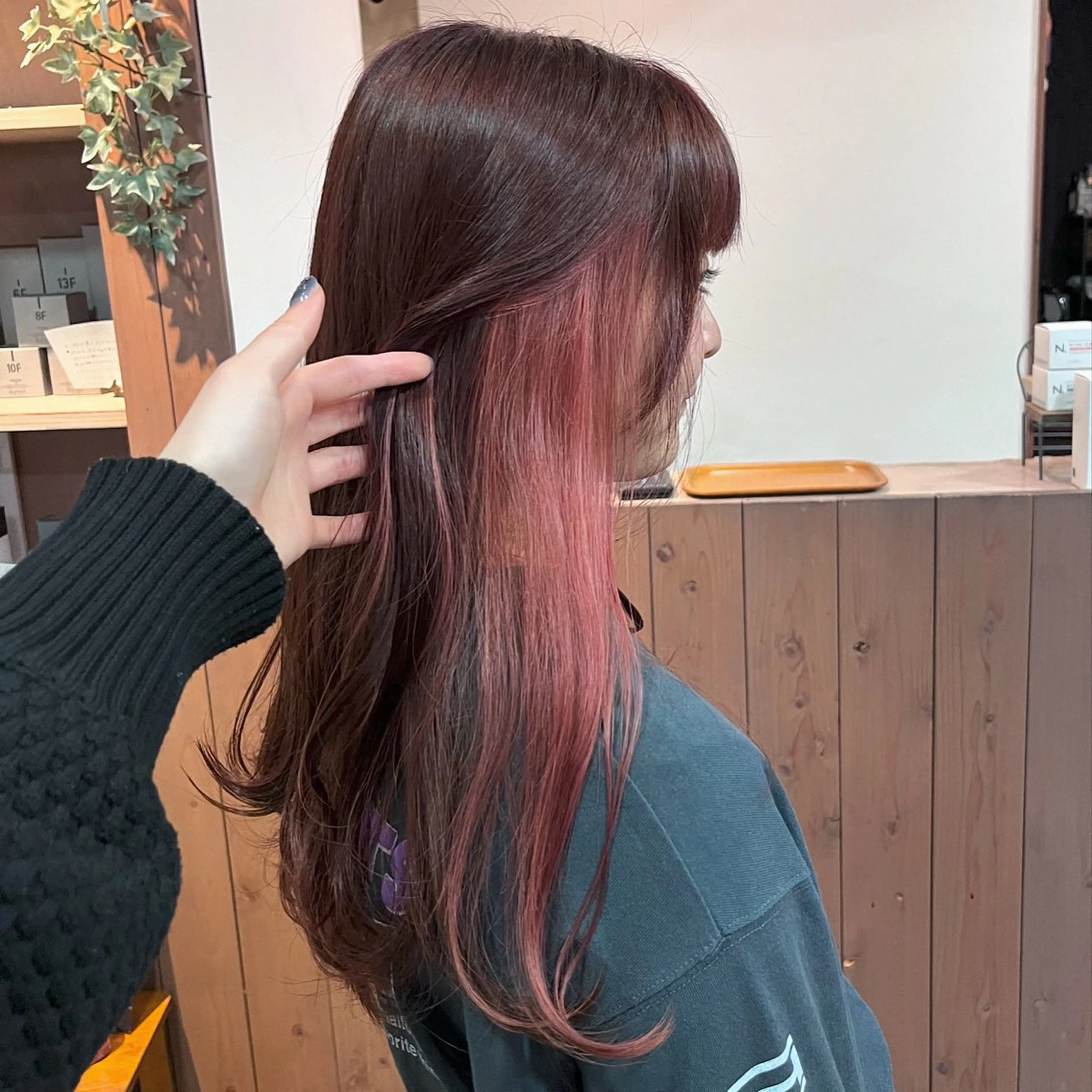 カラー JUNGLEGYM所属・黒田 季穂のヘアスタイル