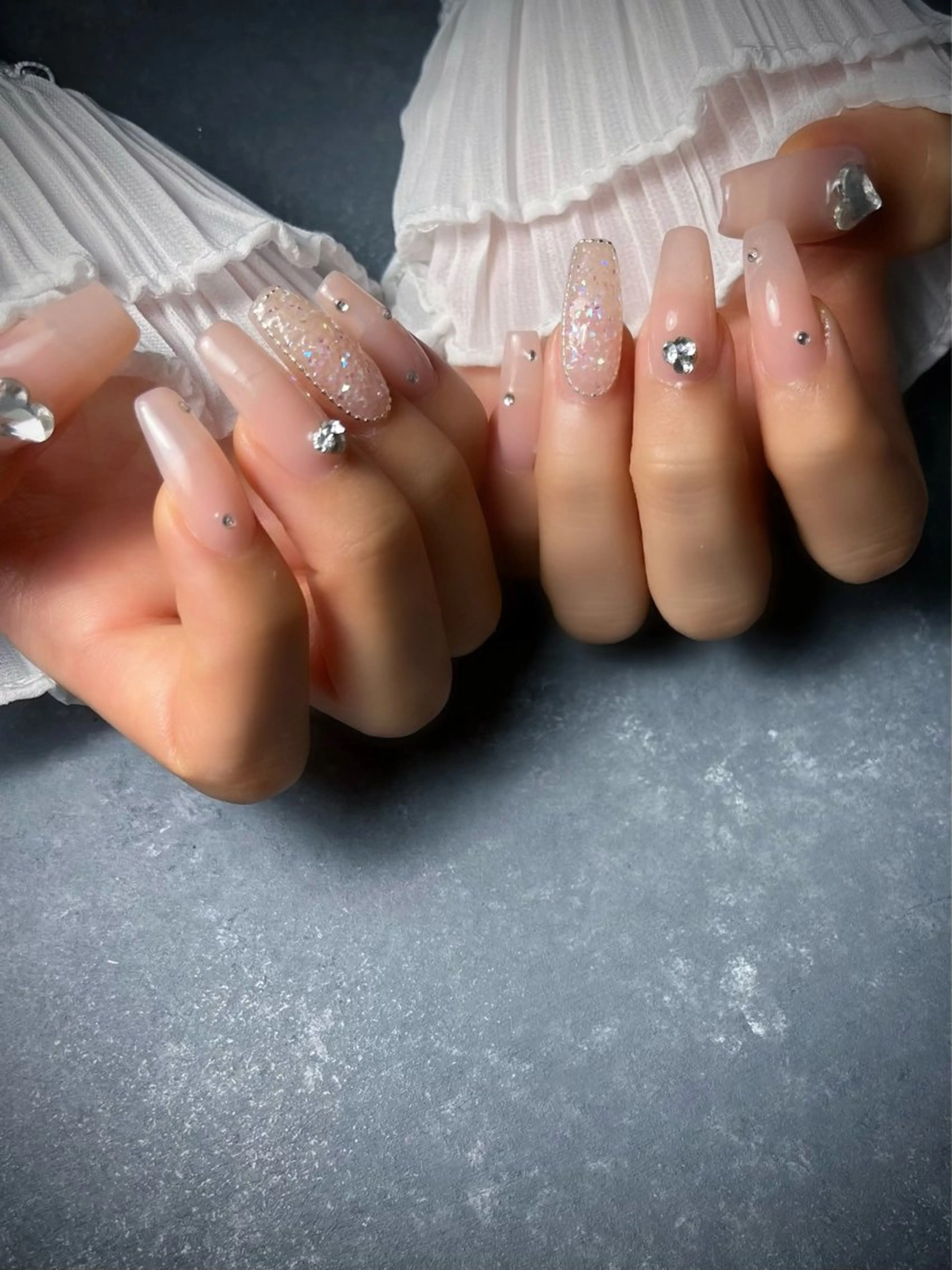 ネイル キラキラネイル マグネットネイル ワンカラーネイル スカルプネイル ワンホンネイル nine.🦋 YUKOのネイルデザイン