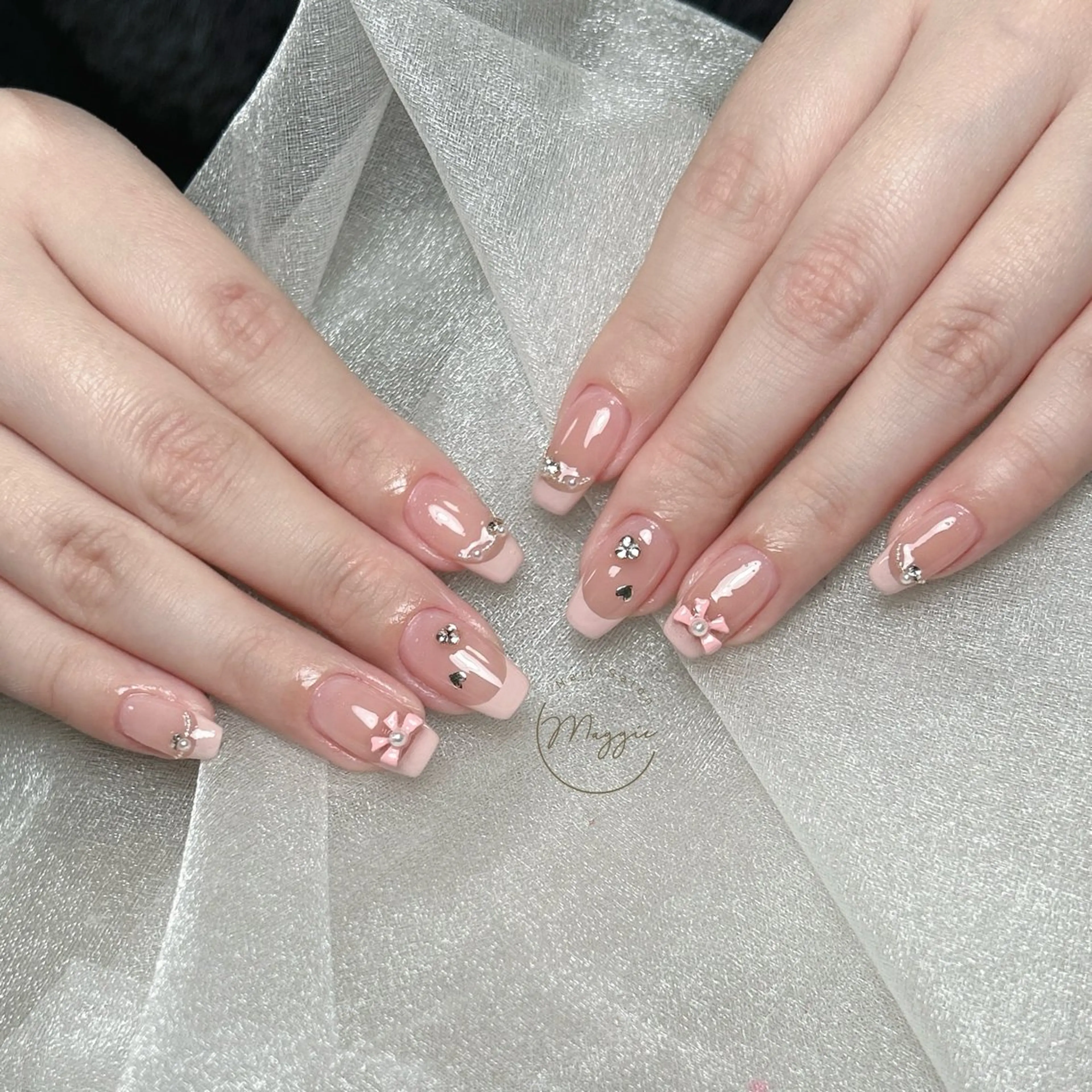 ネイル Maggie Nail🦩のネイルデザイン