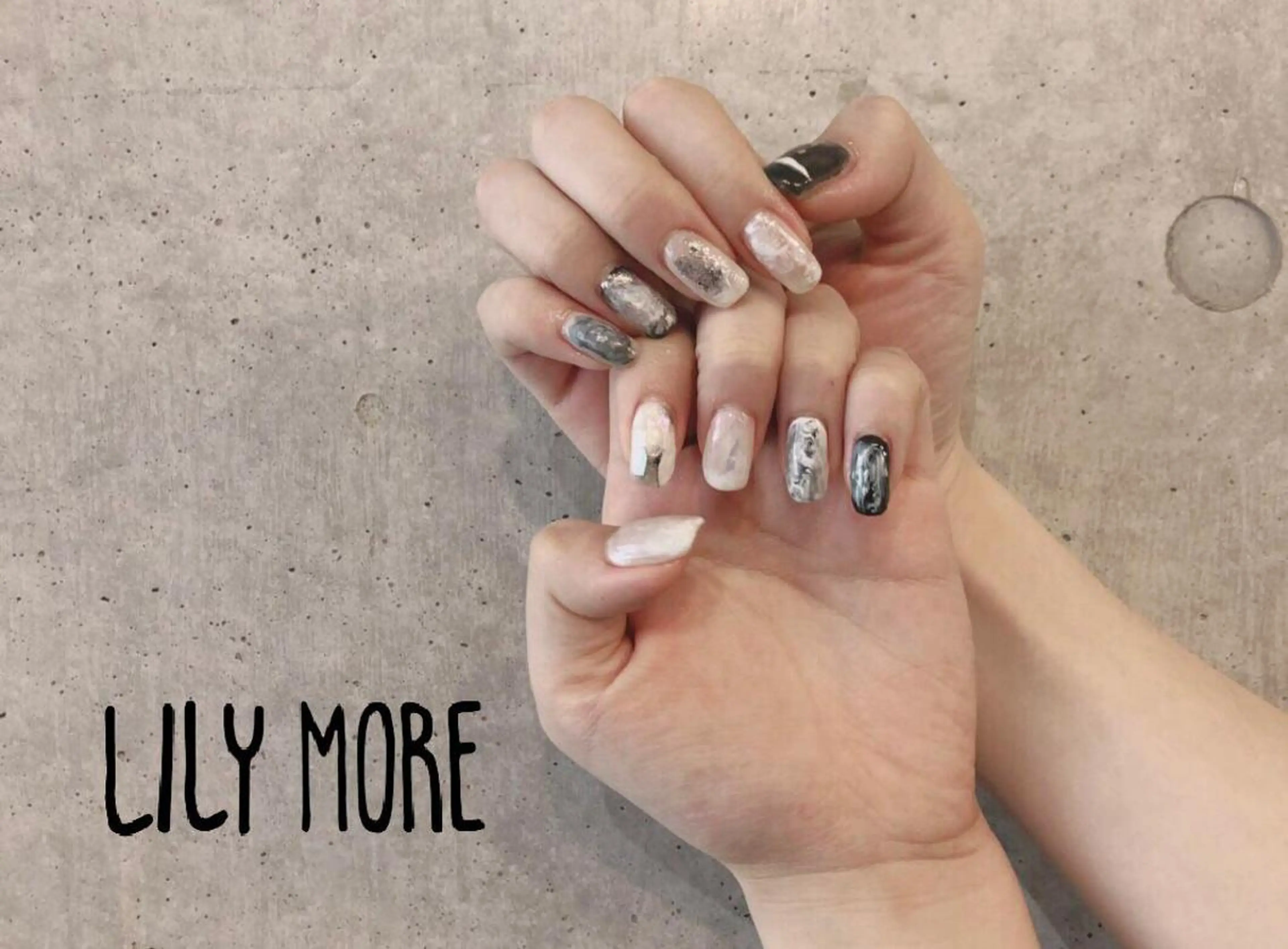 ネイル ニュアンスネイル Lily closetのネイルデザイン