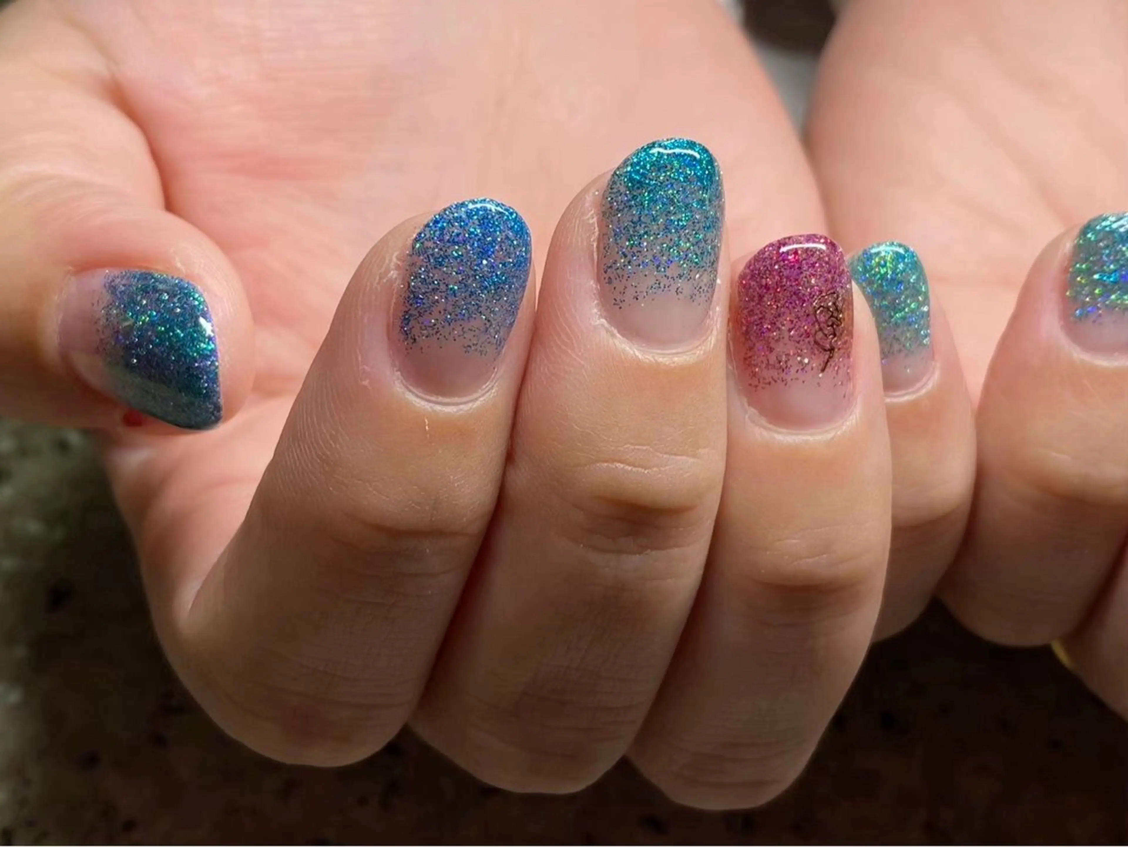 グラデーション💖オフ込み✨撮影にご協力頂ける方の特別価格💅ロングネイルの方は事前にお知らせください。の写真