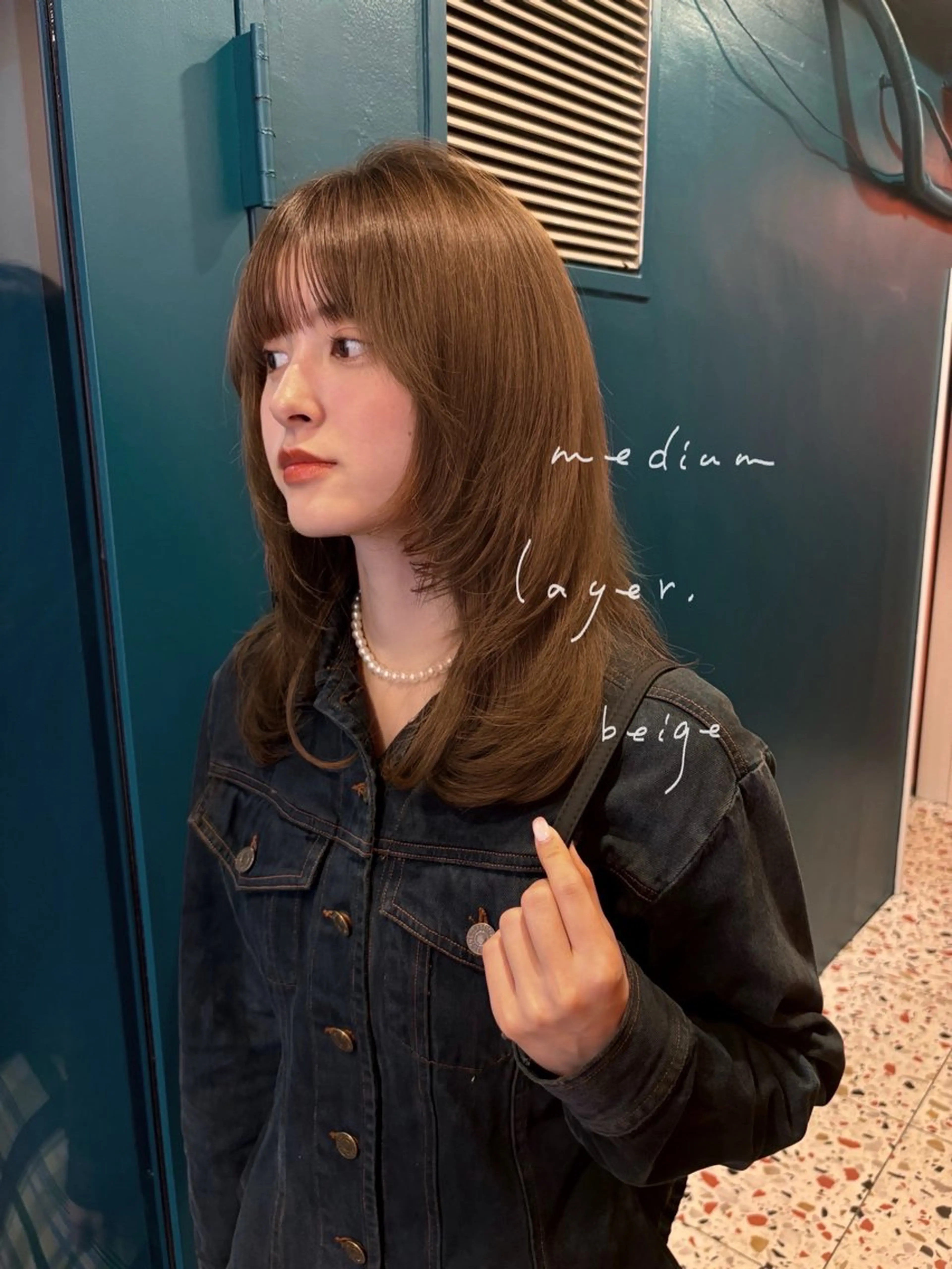ミディアム カラー ベージュカラー ブリーチ ブリーチなしカラー 🐰チナ🐰 暖色ベージュ/顔周りのヘアスタイル