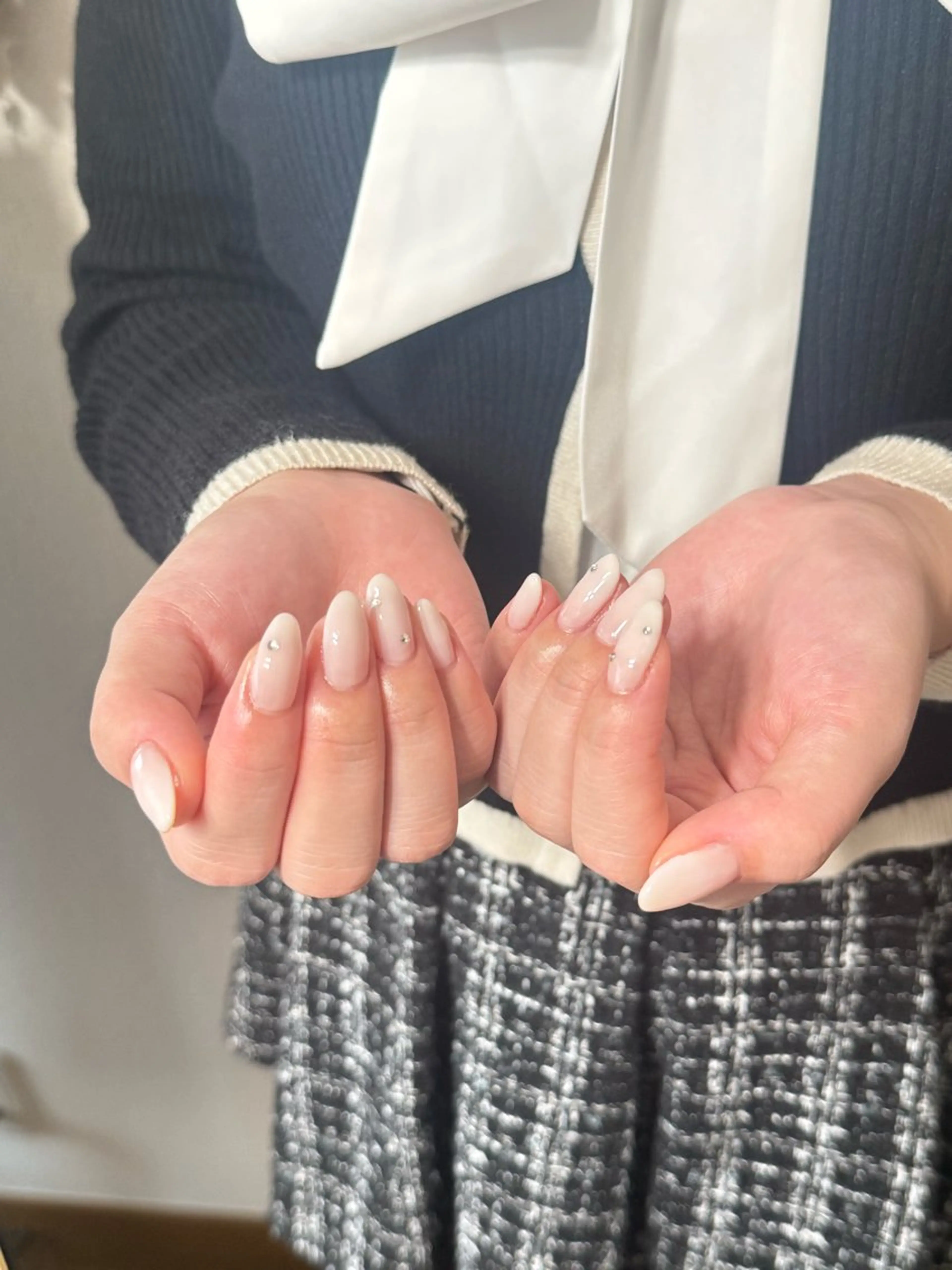 ネイル グラデーション シンプルネイル ストーンネイル ハンドネイル miel nailのネイルデザイン