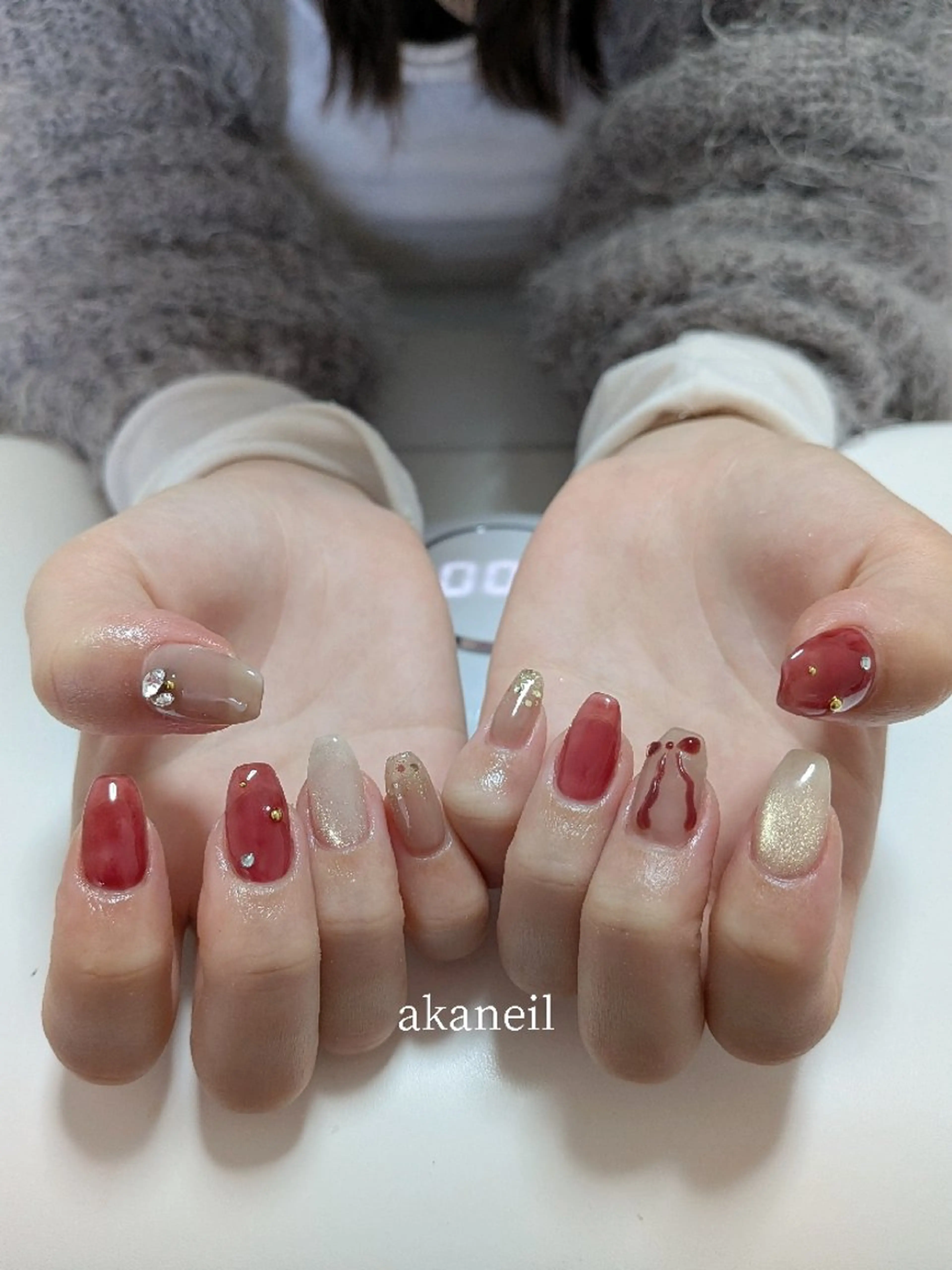 ネイル マグネットネイル リボン 冬ネイル クリスマス ハンドネイル 【akaneils】 アカネのネイルデザイン