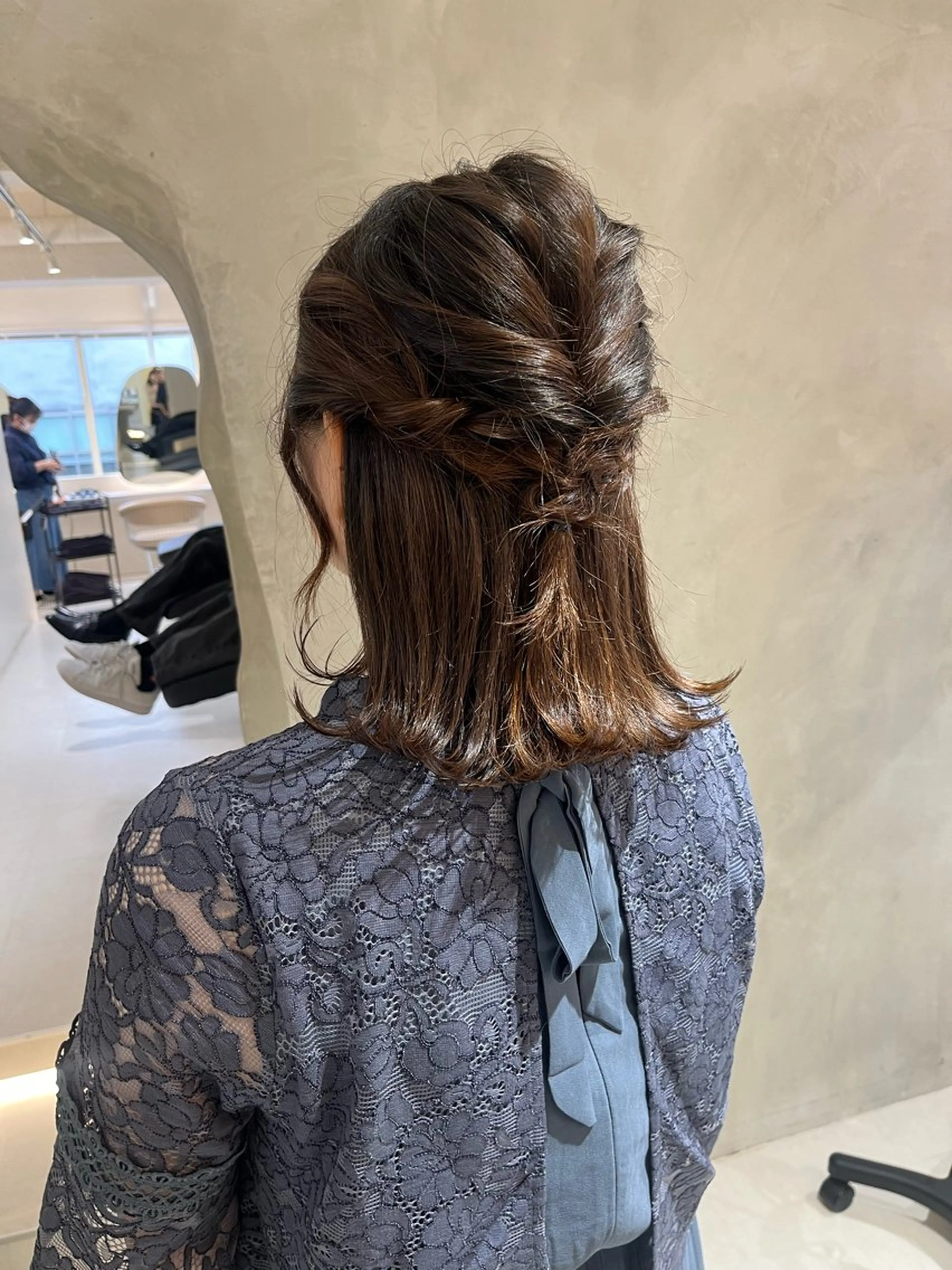 ヘアアレンジ ハーフアップ effect横浜所属・切りっぱなしボブ/ 艶カラー/綾莉のヘアスタイル