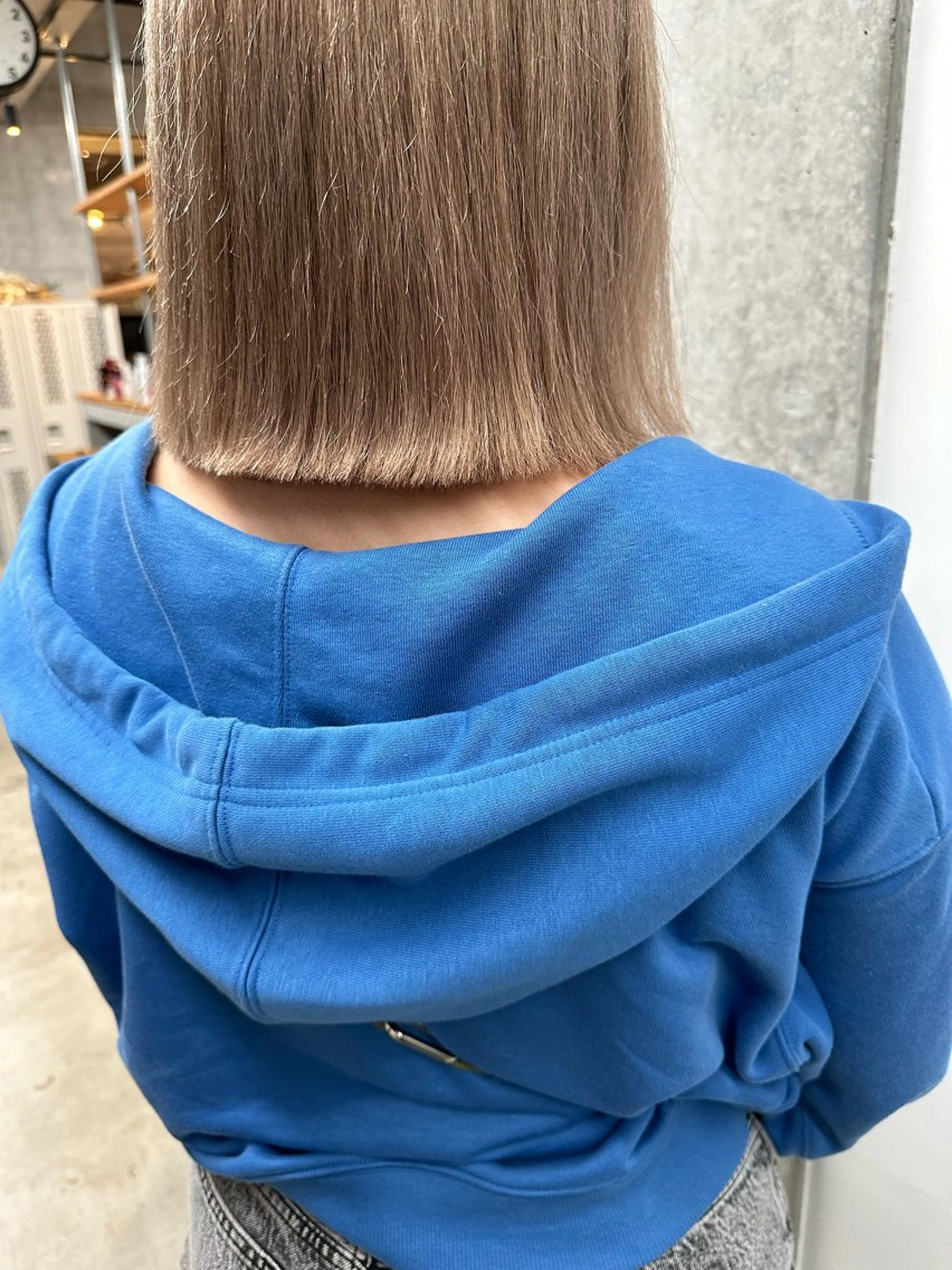 ミディアム カラー yuika .のヘアスタイル