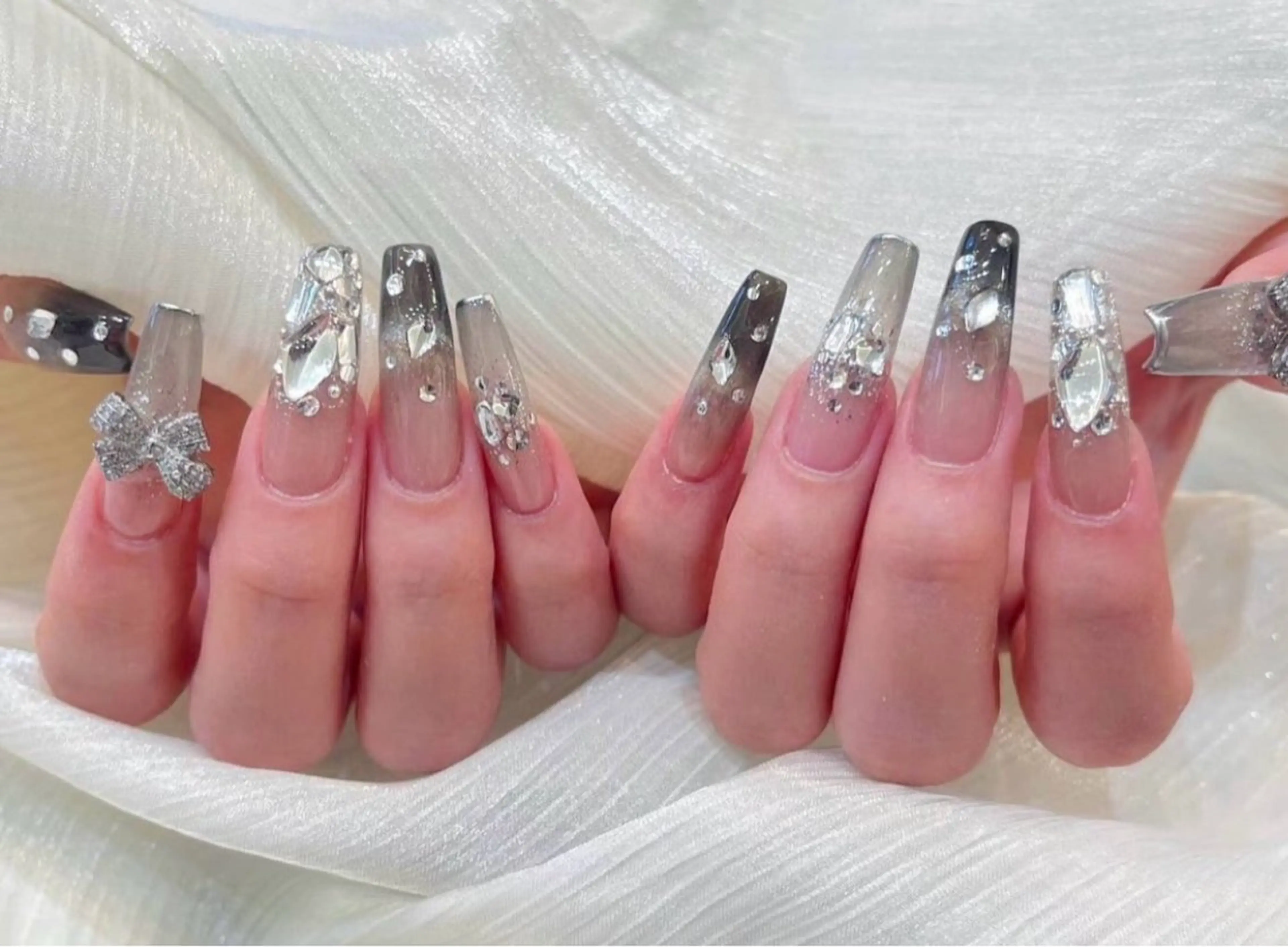 ネイル アートネイル フットネイル ジェルネイル ハート マグネットネイル Babarla　Nail　Salon所属・babarla Nailのネイルデザイン