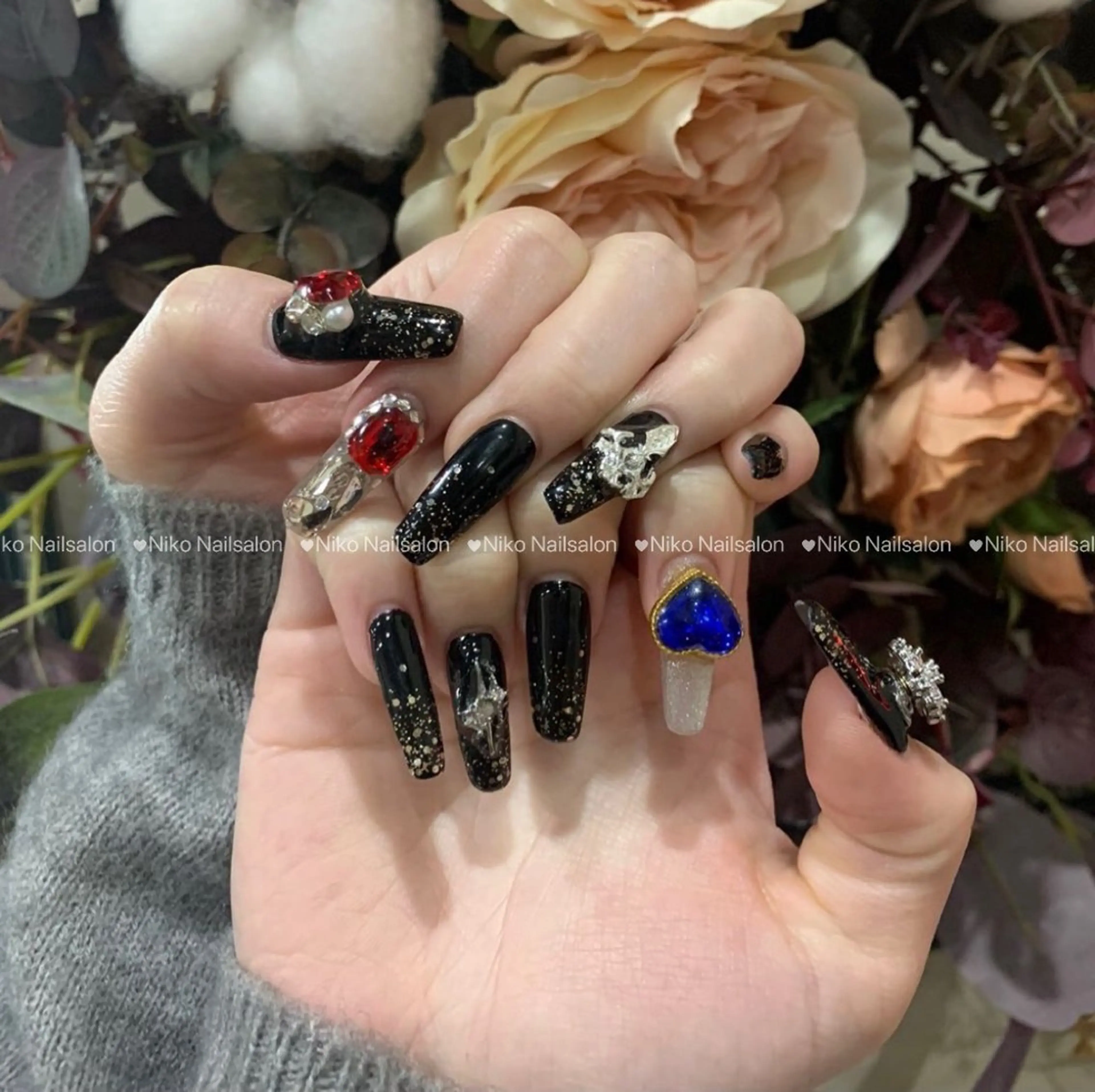 ネイル チークネイル 長さ出し フットネイル フレンチネイル ジェルネイル Niko Nail salon 銀座本店のネイルデザイン