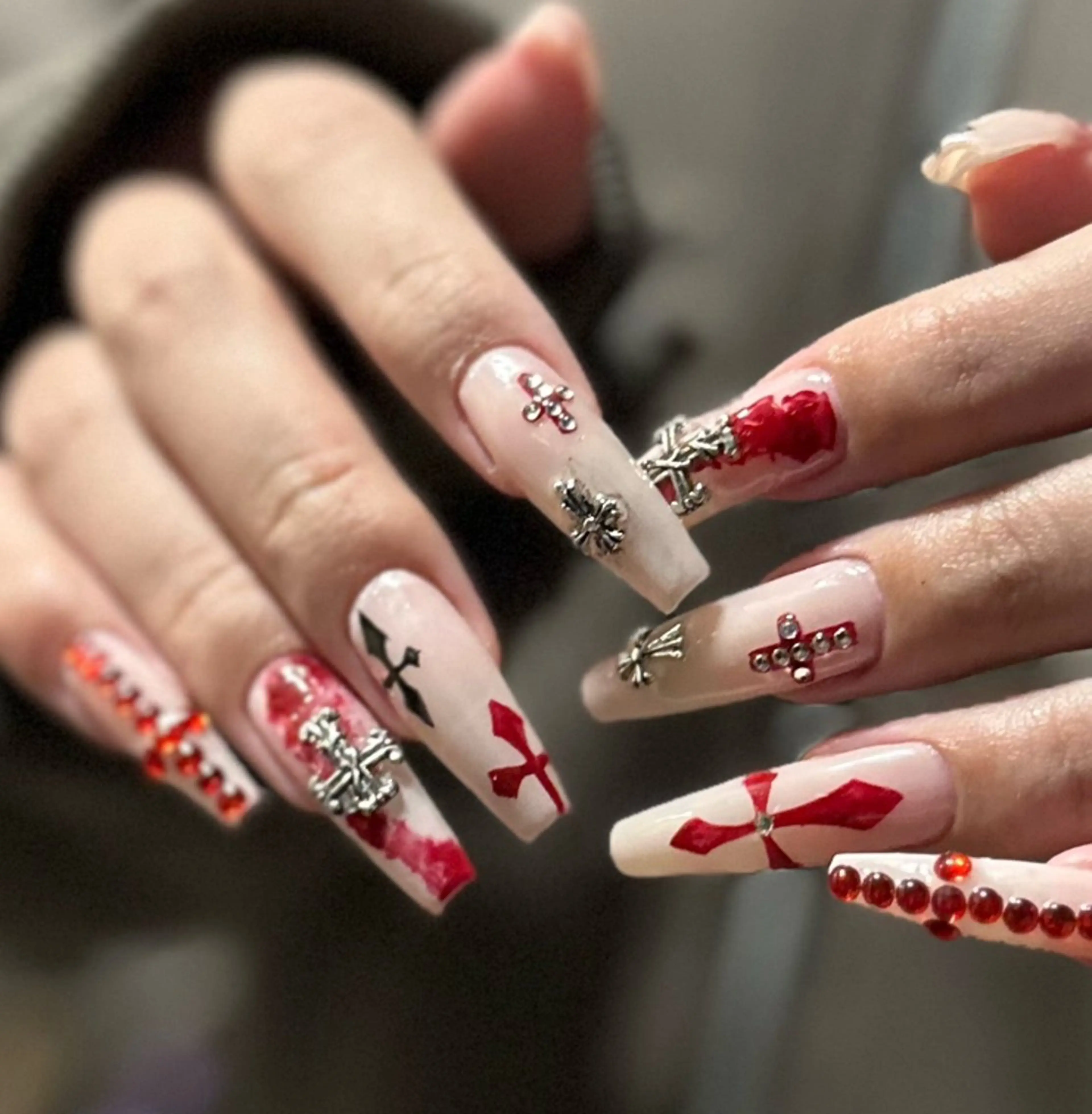 ネイル 新山 聖のネイルデザイン