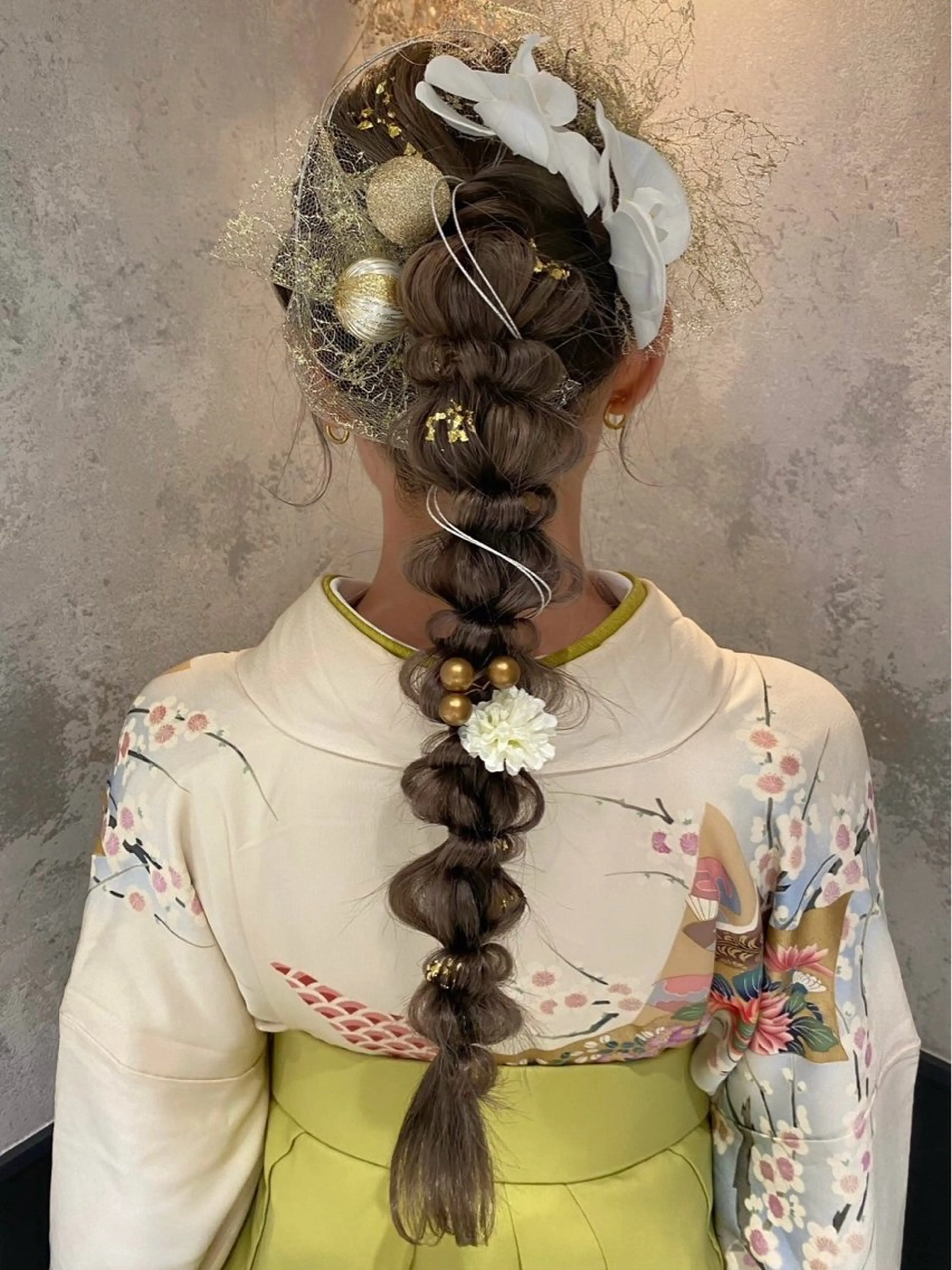 ロング ヘアアレンジ 成人式 結婚式・ブライダル 卒業式のヘアスタイル 艶カラー/縮毛矯正/ ケア/アレンジ/桜悠のヘアスタイル