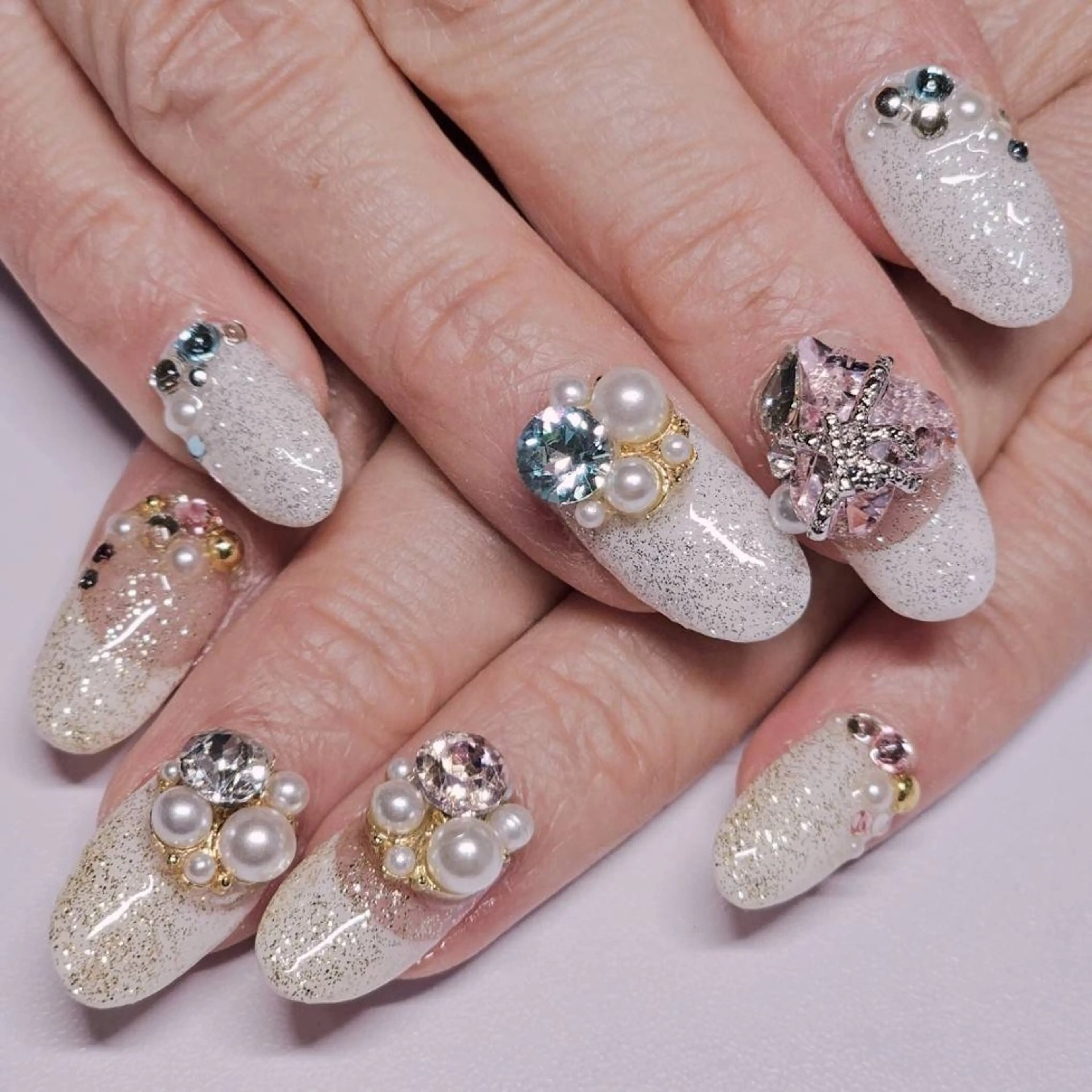 ネイル ゴールド ラメ(グリッター) シルバー ハンドネイル よしだ ひろきのネイルデザイン