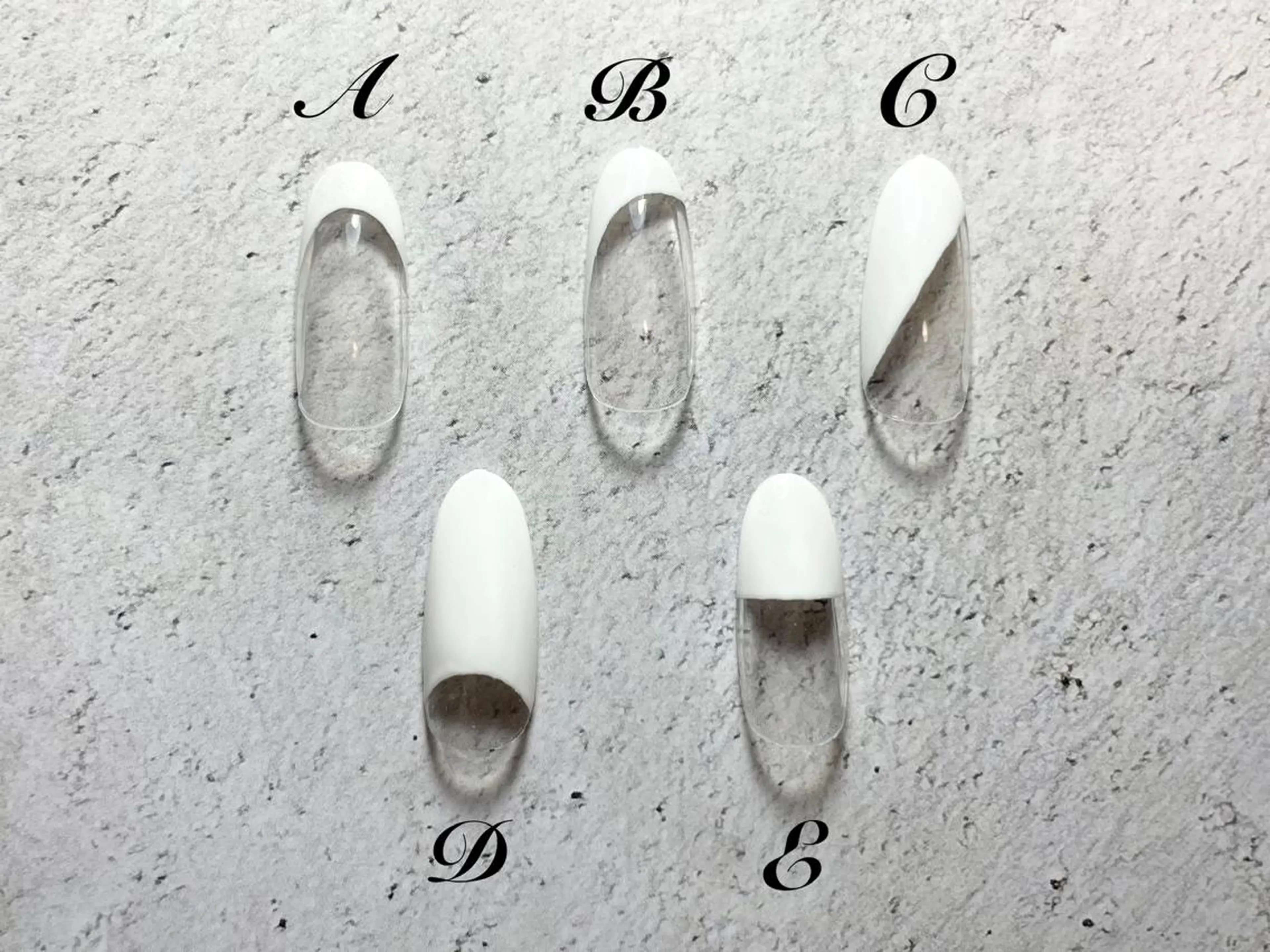 NEW STAFF施術♪【ハンド】フレンチネイル　(クリアベース) ¥4500の写真