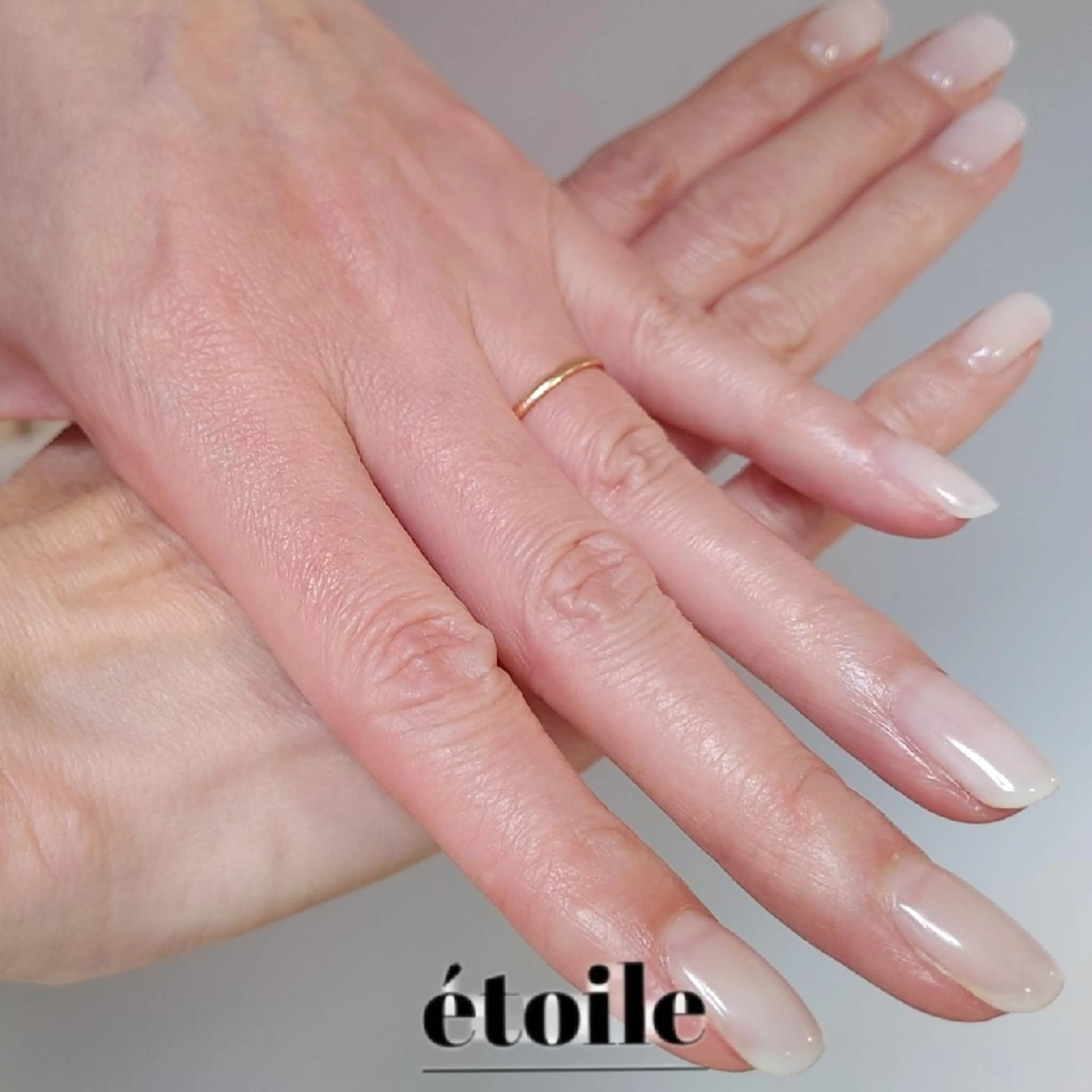 ネイル ホワイト ハンドネイル ハンドケア étoile(エトワール)所属・山田 可愛のネイルデザイン