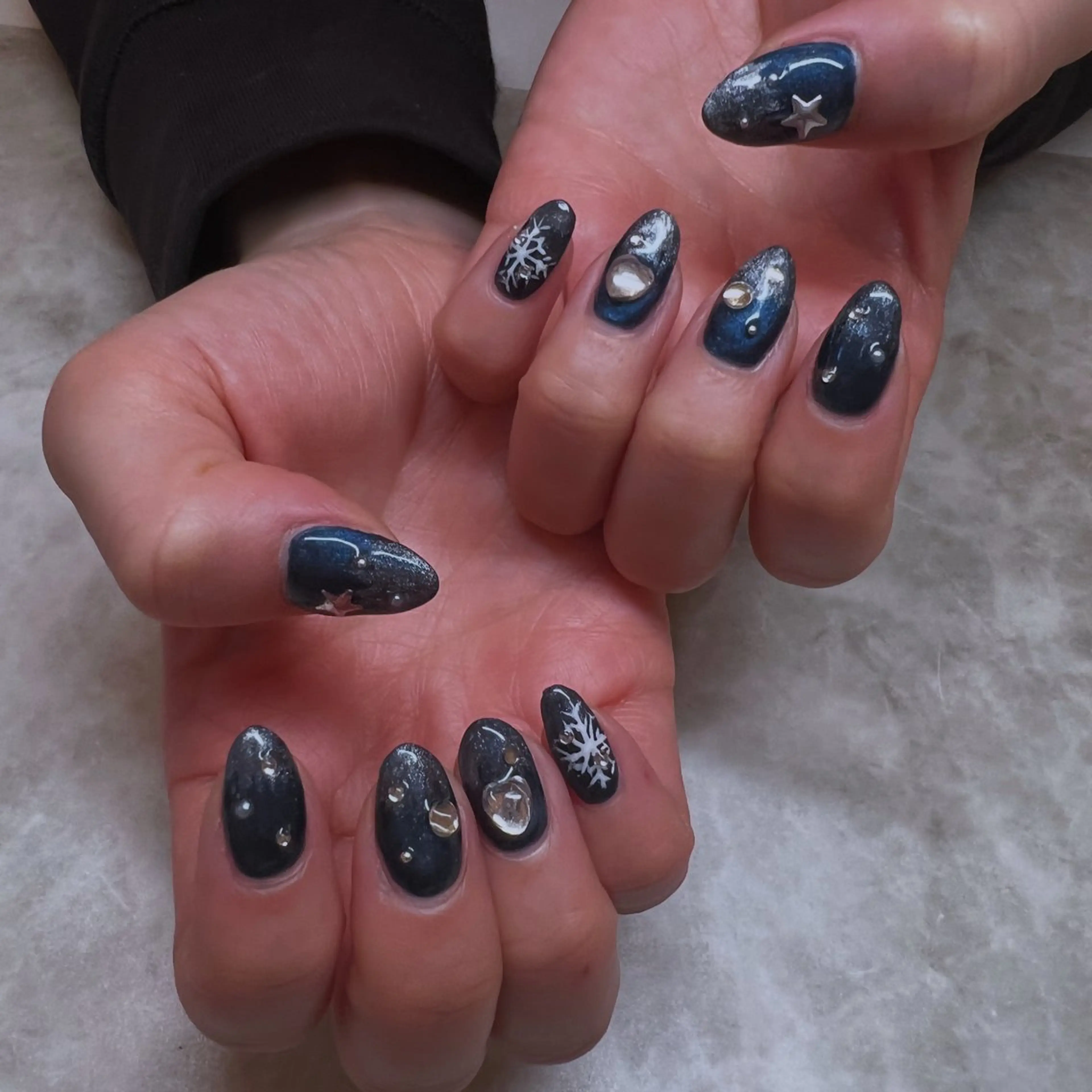 ネイル Nail salon Lune所属・Nail salon Lune[ﾙｰﾝ]のネイルデザイン