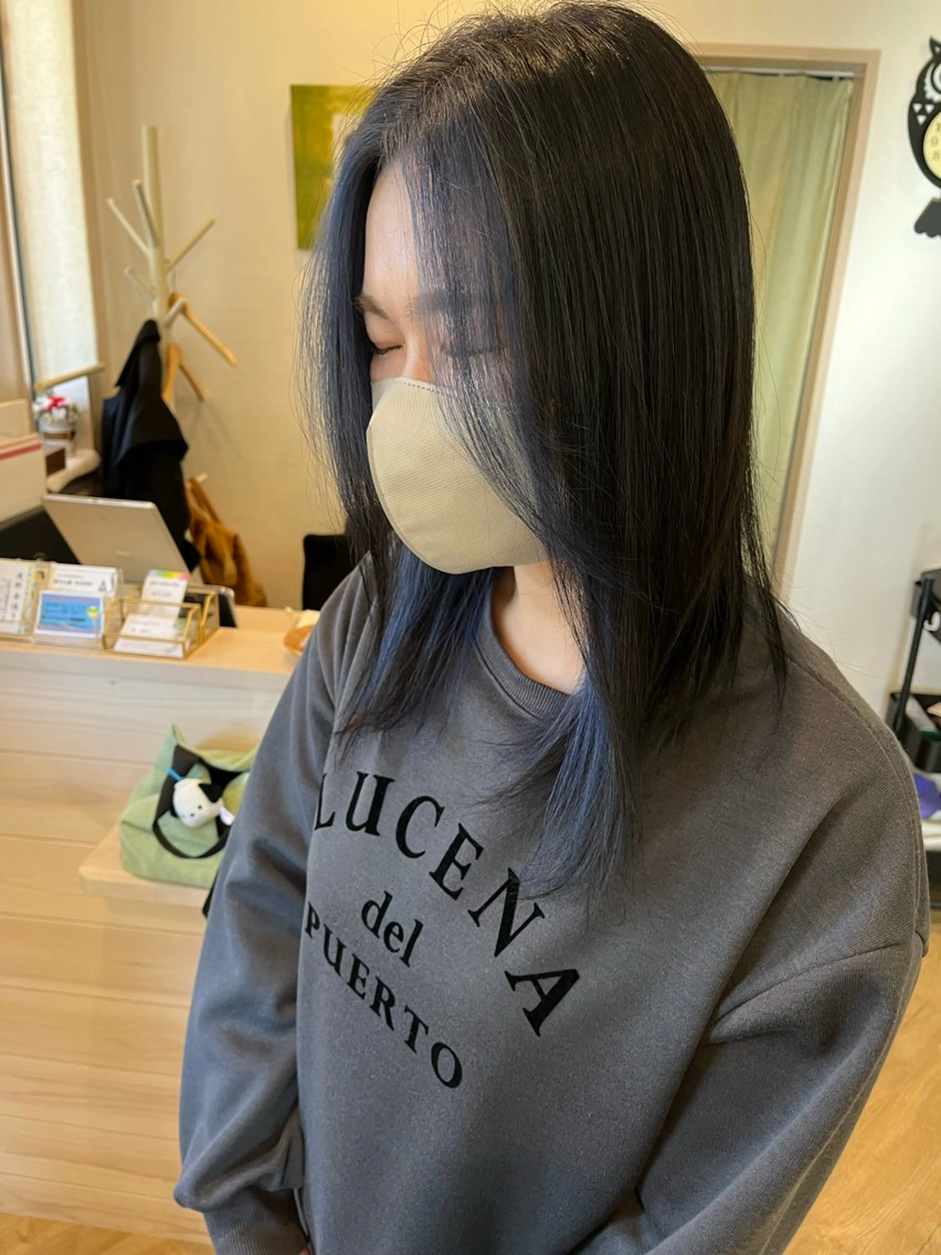 セミロング カラー ヘアアレンジ ヘアカラー like みやびのヘアスタイル