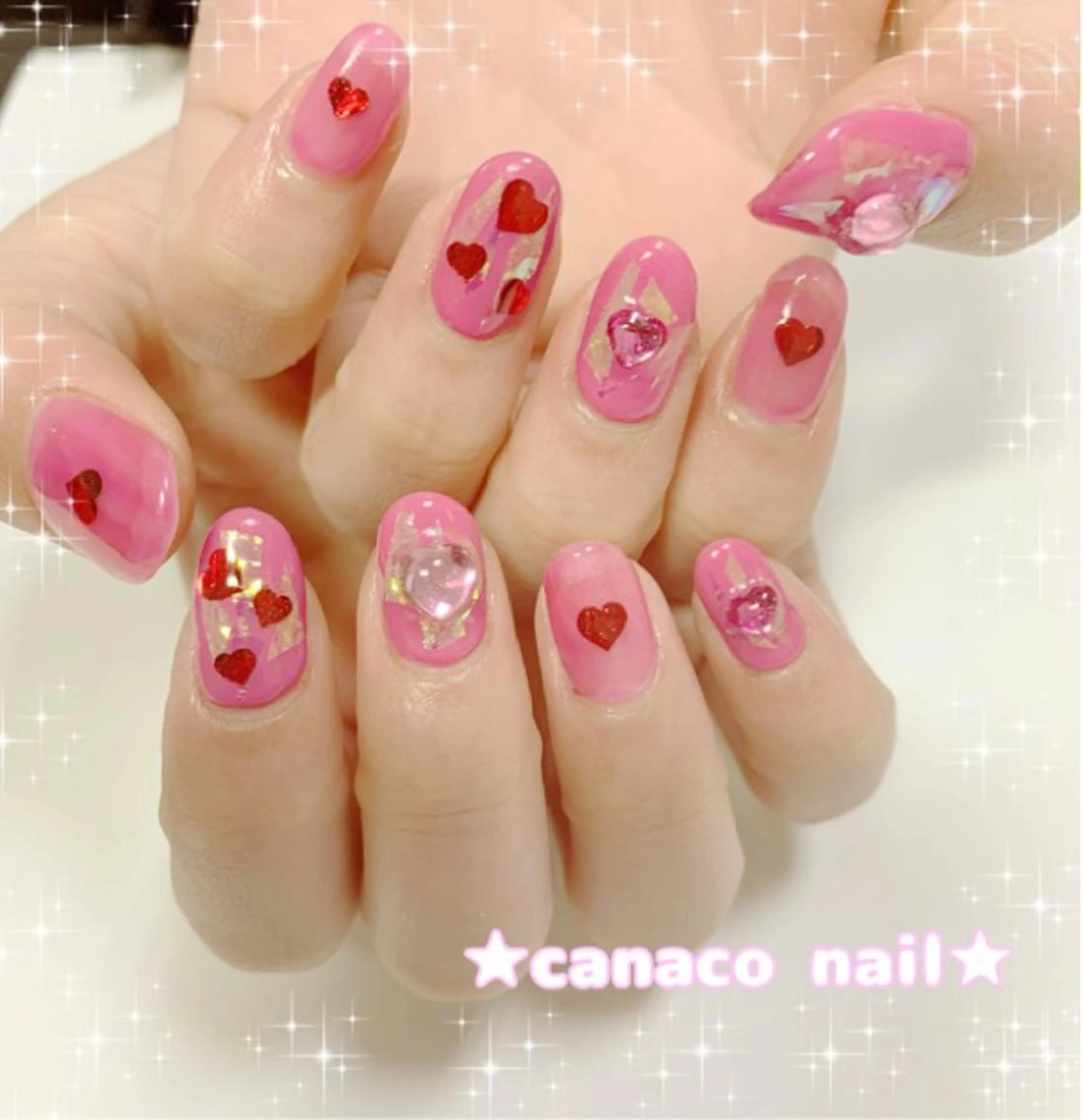 ネイル ハート ストーンネイル ハンドネイル ハンドケア Felice所属・ベテランネイル cnc nailのネイルデザイン