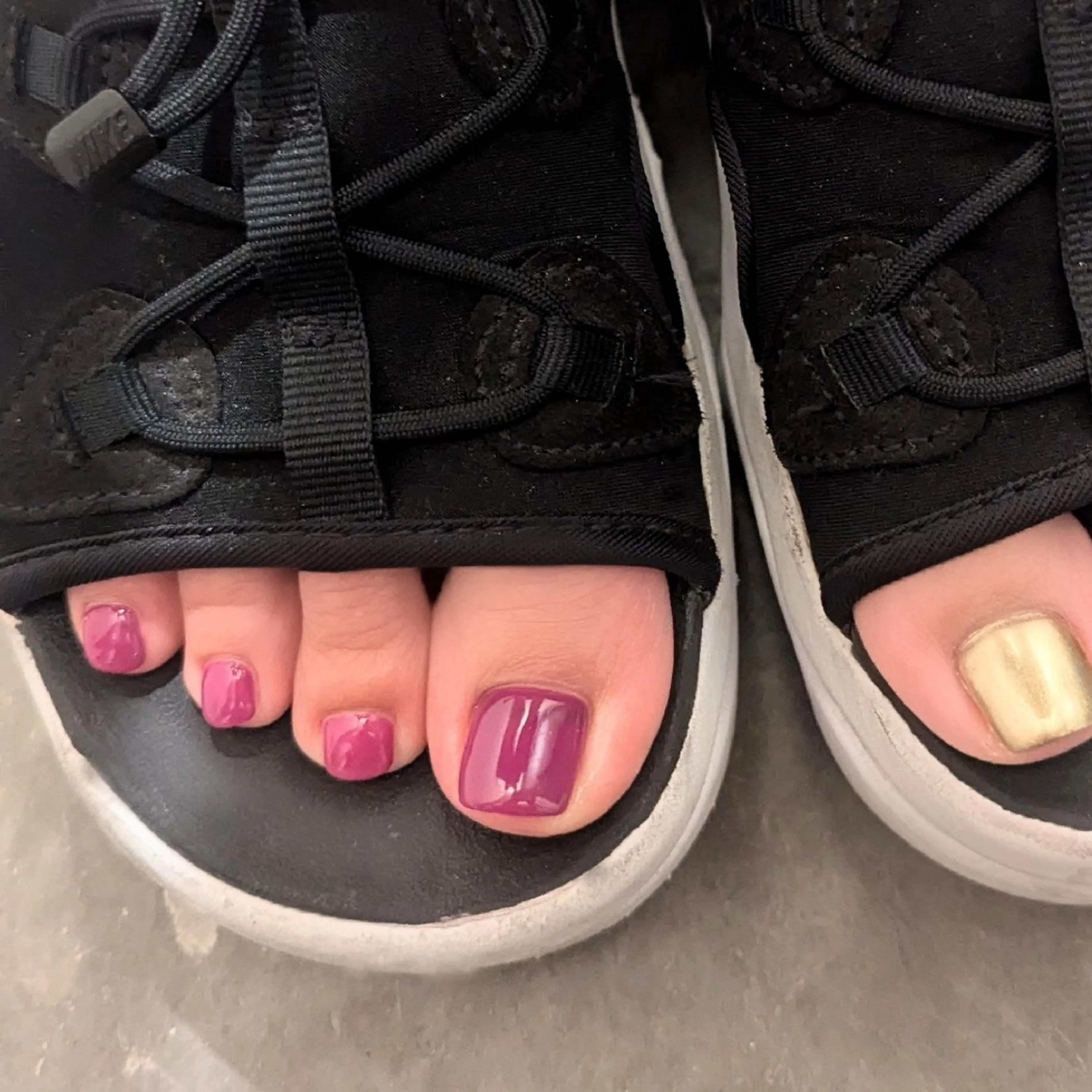 ネイル フットネイル ワンカラーネイル VIBLISS福岡店 yurichanのネイルデザイン