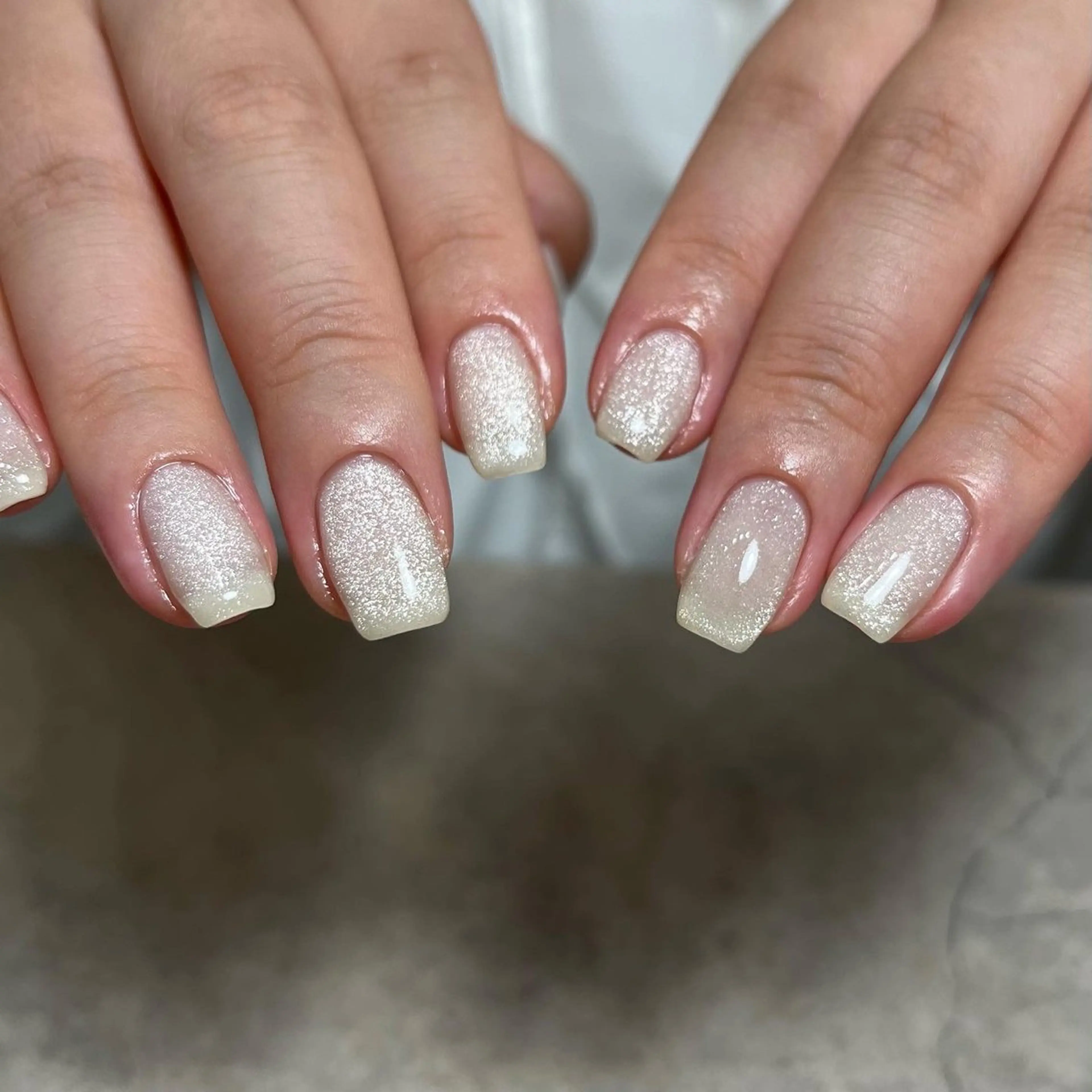 ネイル グリーン マグネットネイル ホワイト nail salon O (en)所属・vegh. nail／阿波座のネイルデザイン