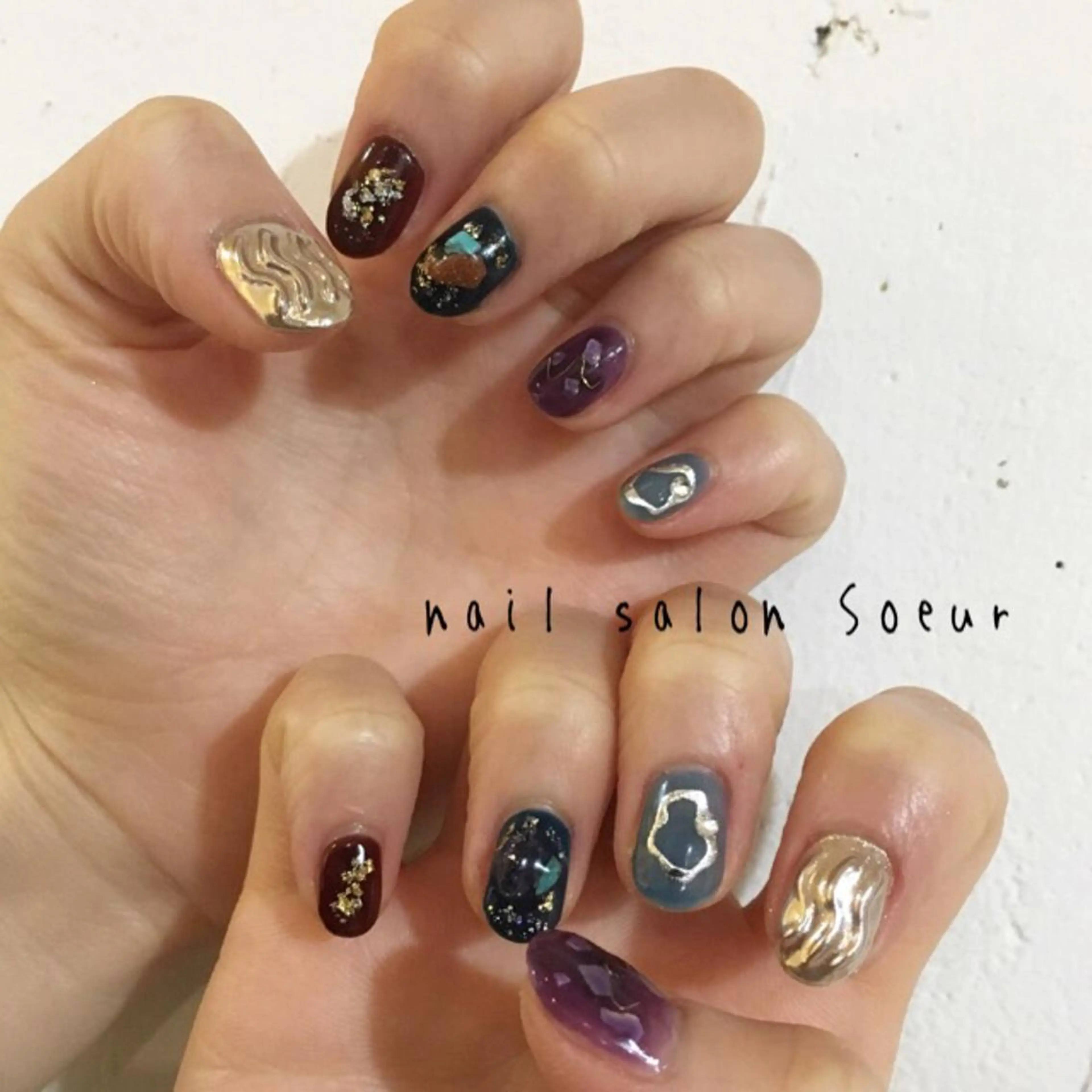 ネイル アートネイル ブラウン ジェルネイル ミラーネイル ニュアンスネイル ハンドネイル nail salon Soeurのネイルデザイン