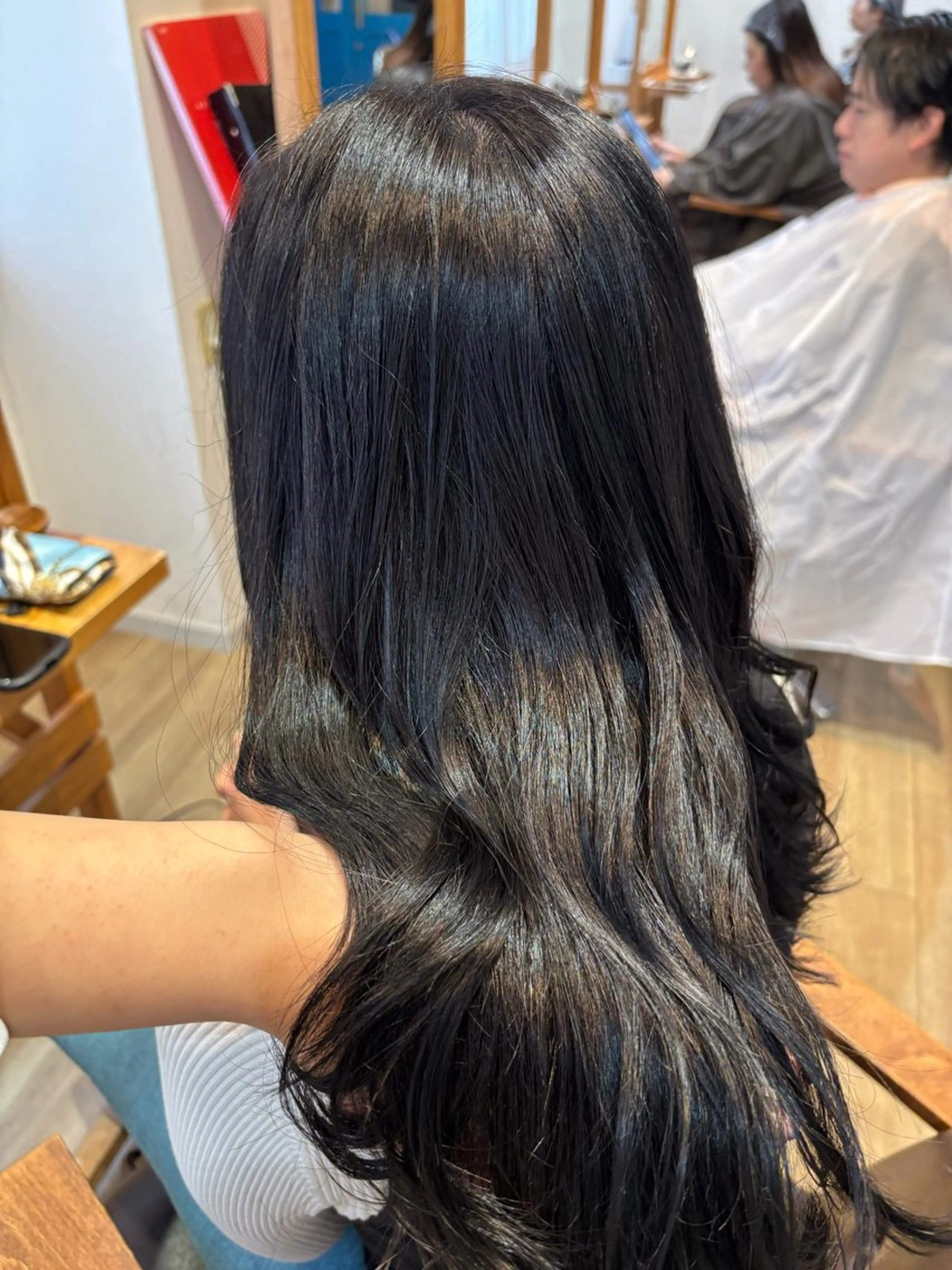 ロング カラー 黒髪 透明感カラー シルバー カット ヘアカラー トリートメント RINNO🌷艶髪/ 透明感&艶カラーのヘアスタイル