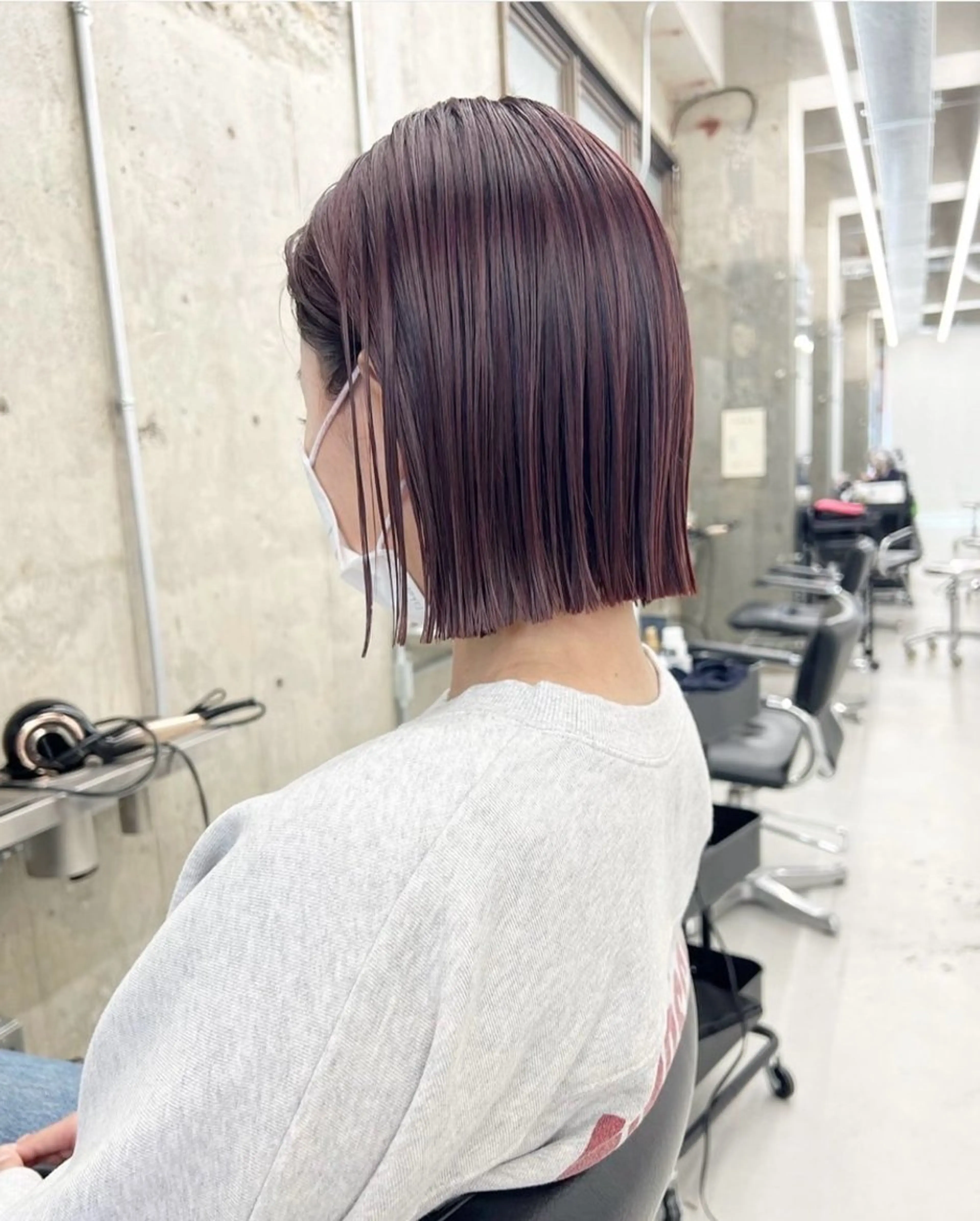 ミディアム カラー 切りっぱなしボブ ピンクカラー ボブ 外ハネヘア MAEUL NAGOYA所属・レイヤーボブ/名駅/ くびれボブ/縮毛矯正のヘアスタイル