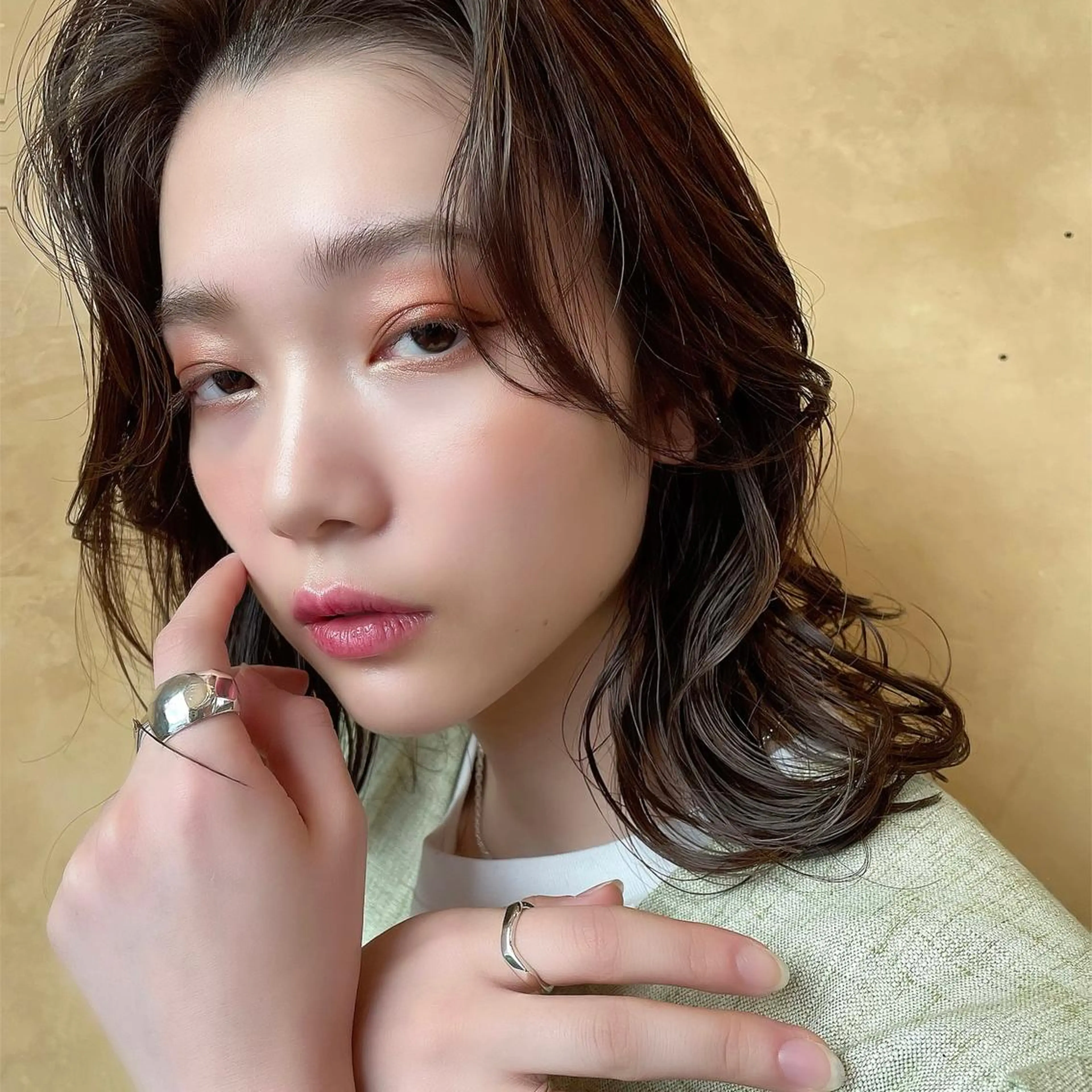 セミロング カラー パーマ ヘアアレンジ メンズ キッズ ネイル マツエク・マツパ カット ヘアカラー トリートメント ニシダヒカリ🌙 髪質改善×似合わせのヘアスタイル