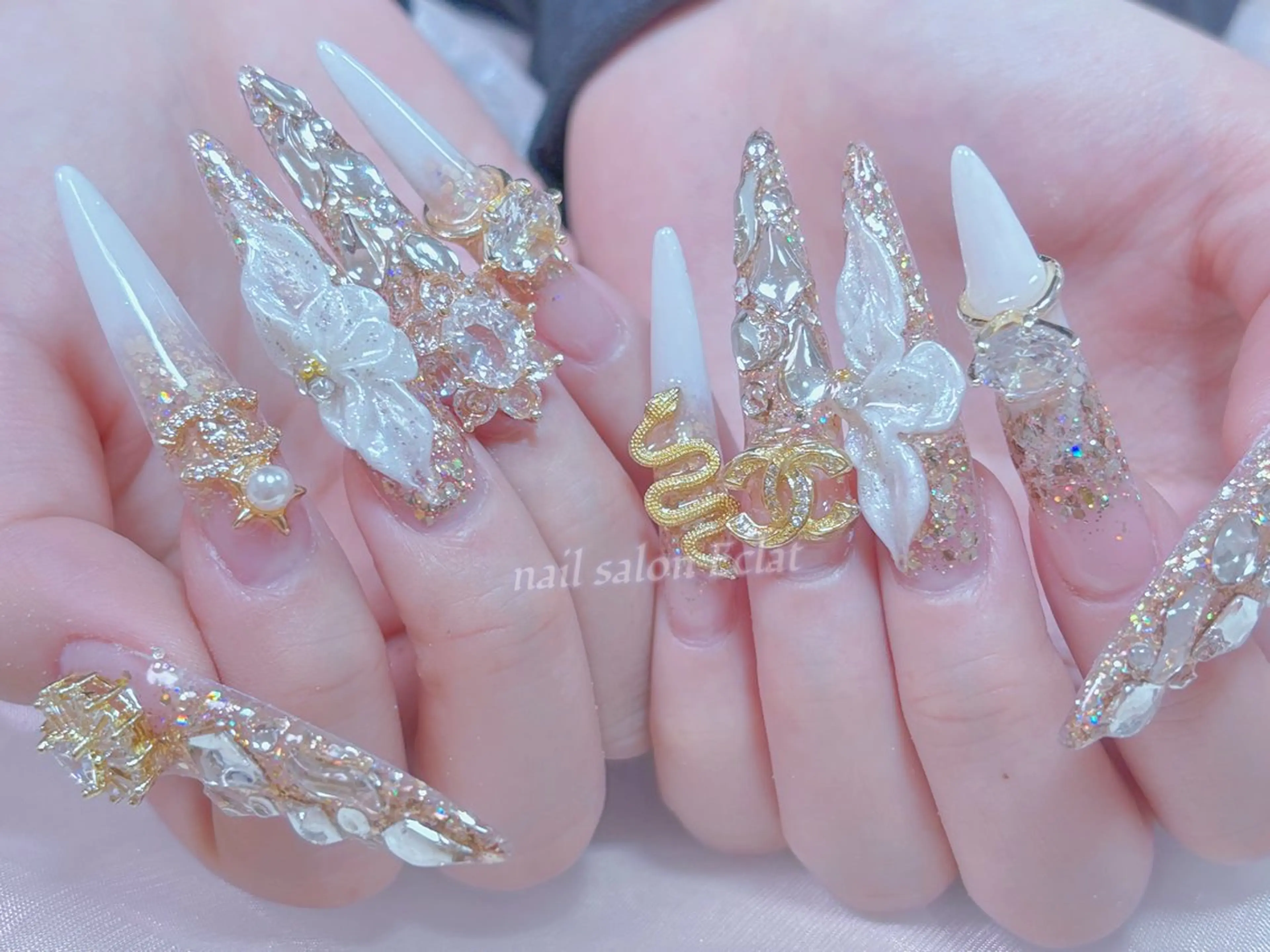 ネイル ネイルサロンエクラ 🫧Shizukaのネイルデザイン