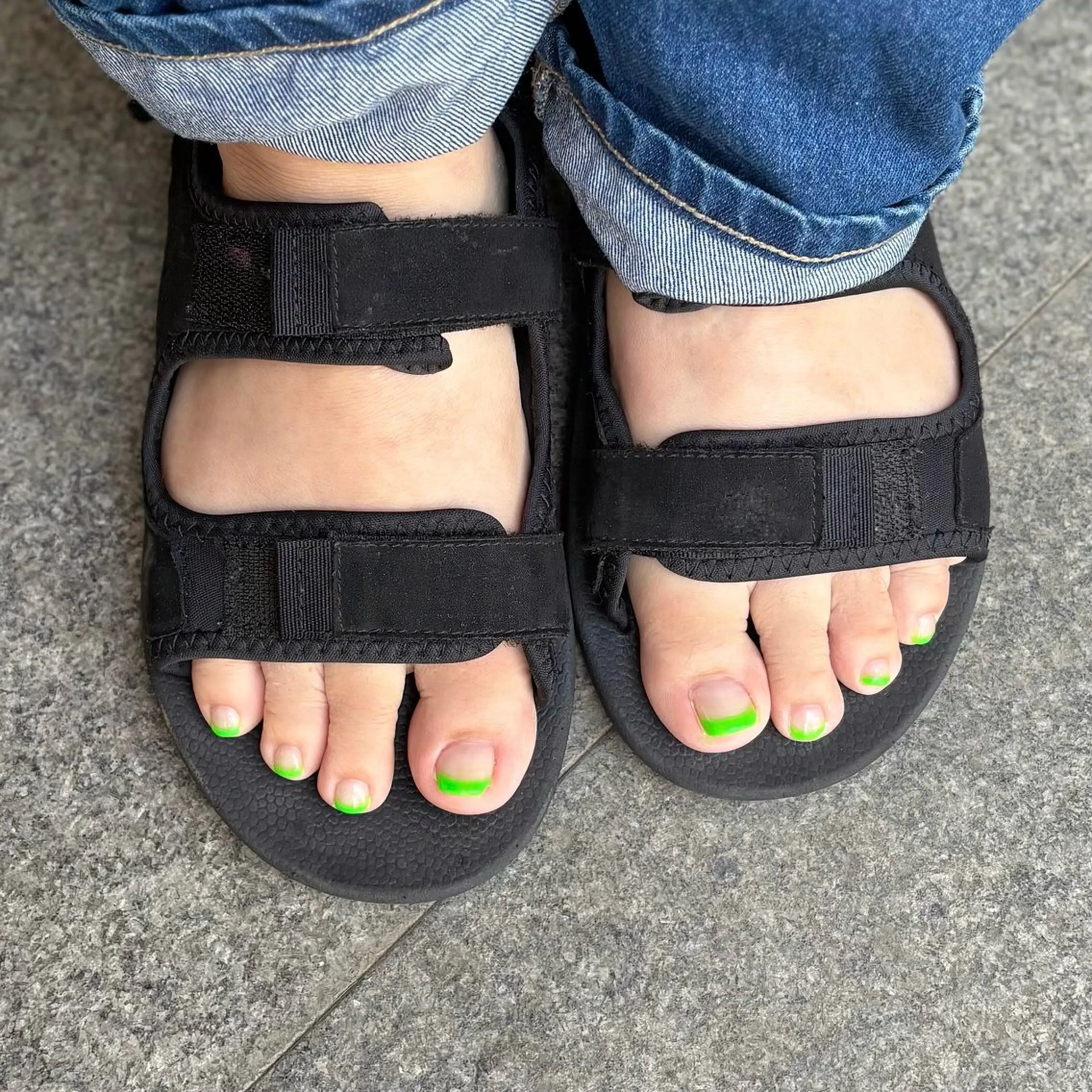 （オフなし）フットフレンチネイルの写真