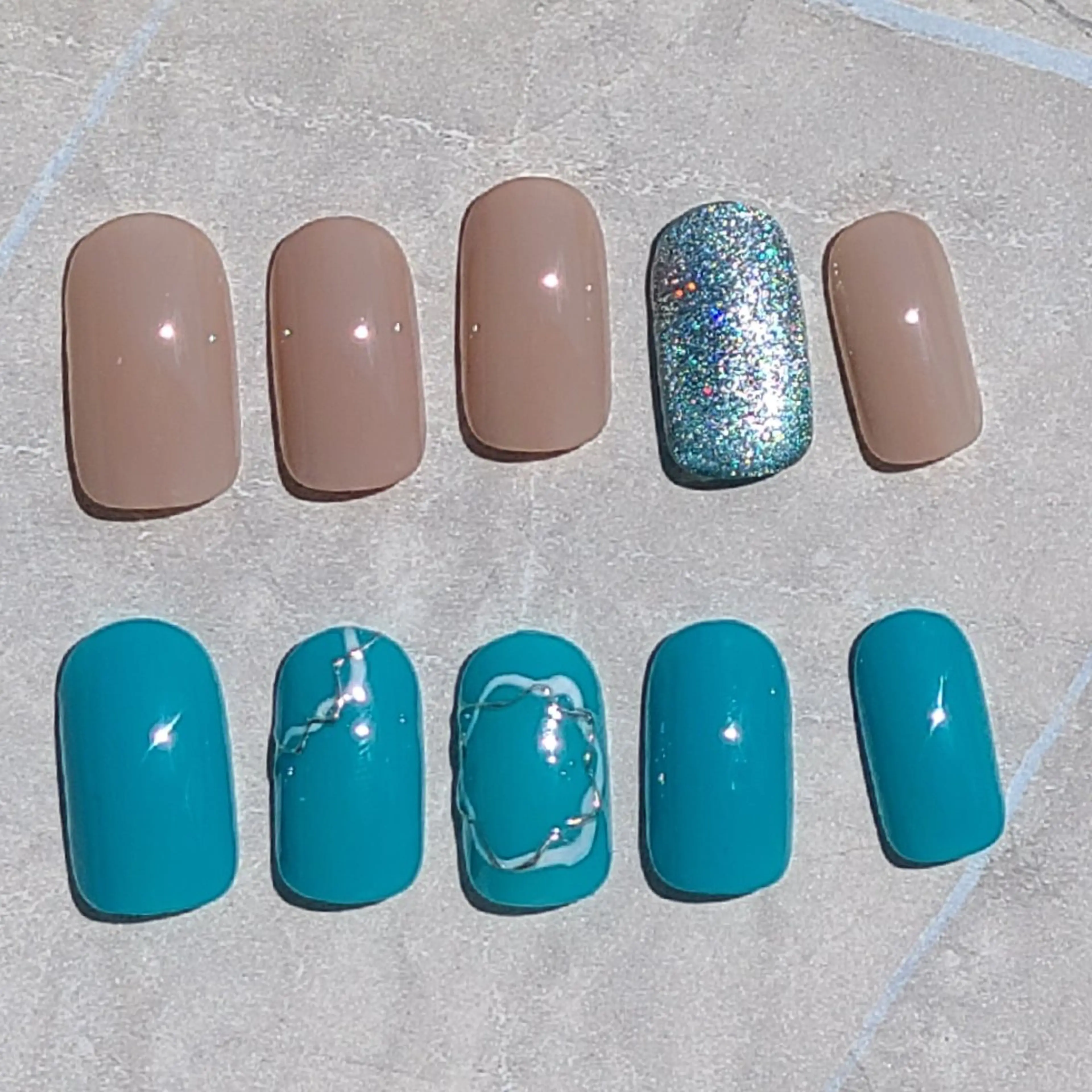 ネイル ハンドネイル 6RokuHair（ロクヘアー)所属・門川 茉奈美のネイルデザイン