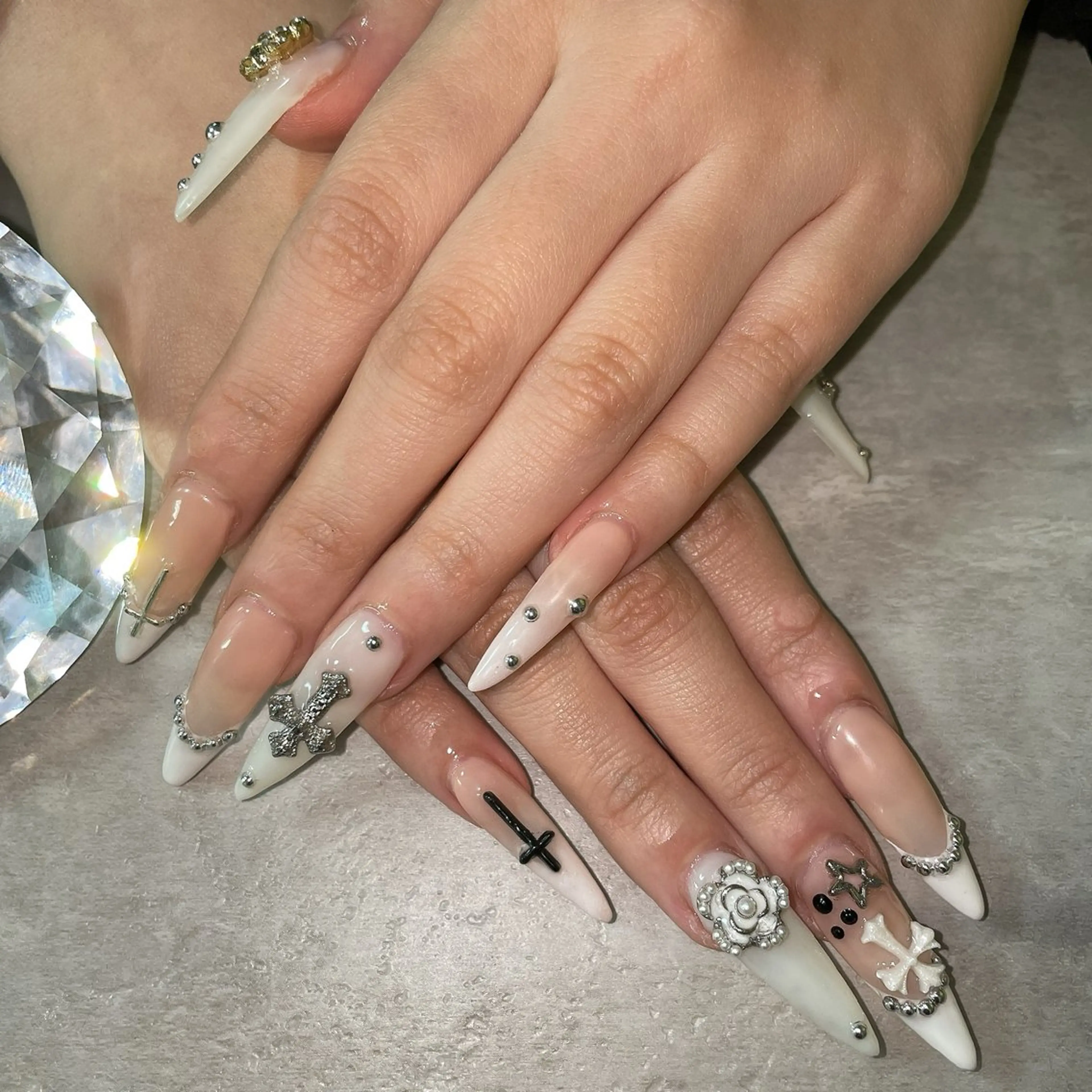 ネイル One Na1l ゆい☺︎のネイルデザイン