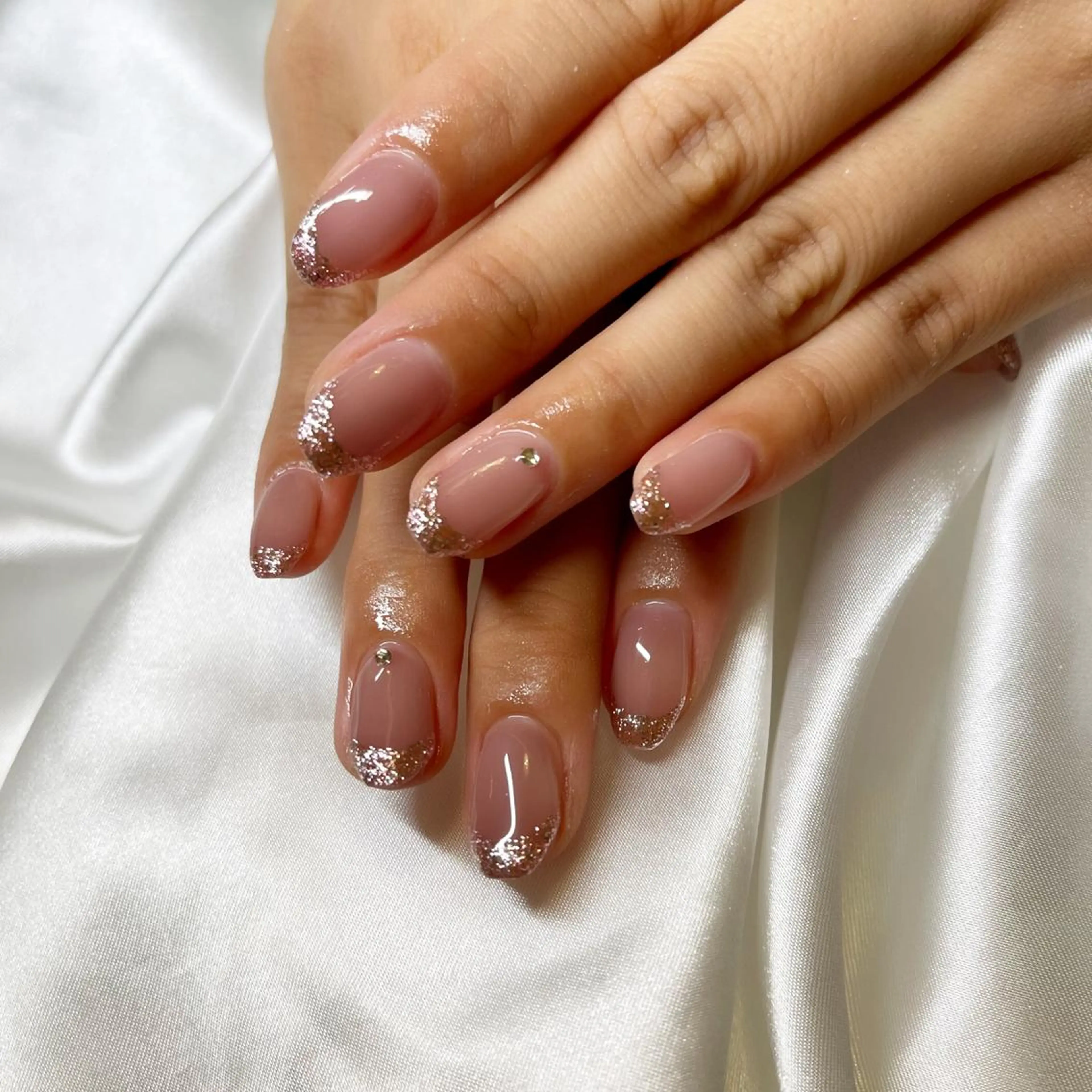 ネイル フレンチネイル ラメ(グリッター) BINEL REINAのネイルデザイン