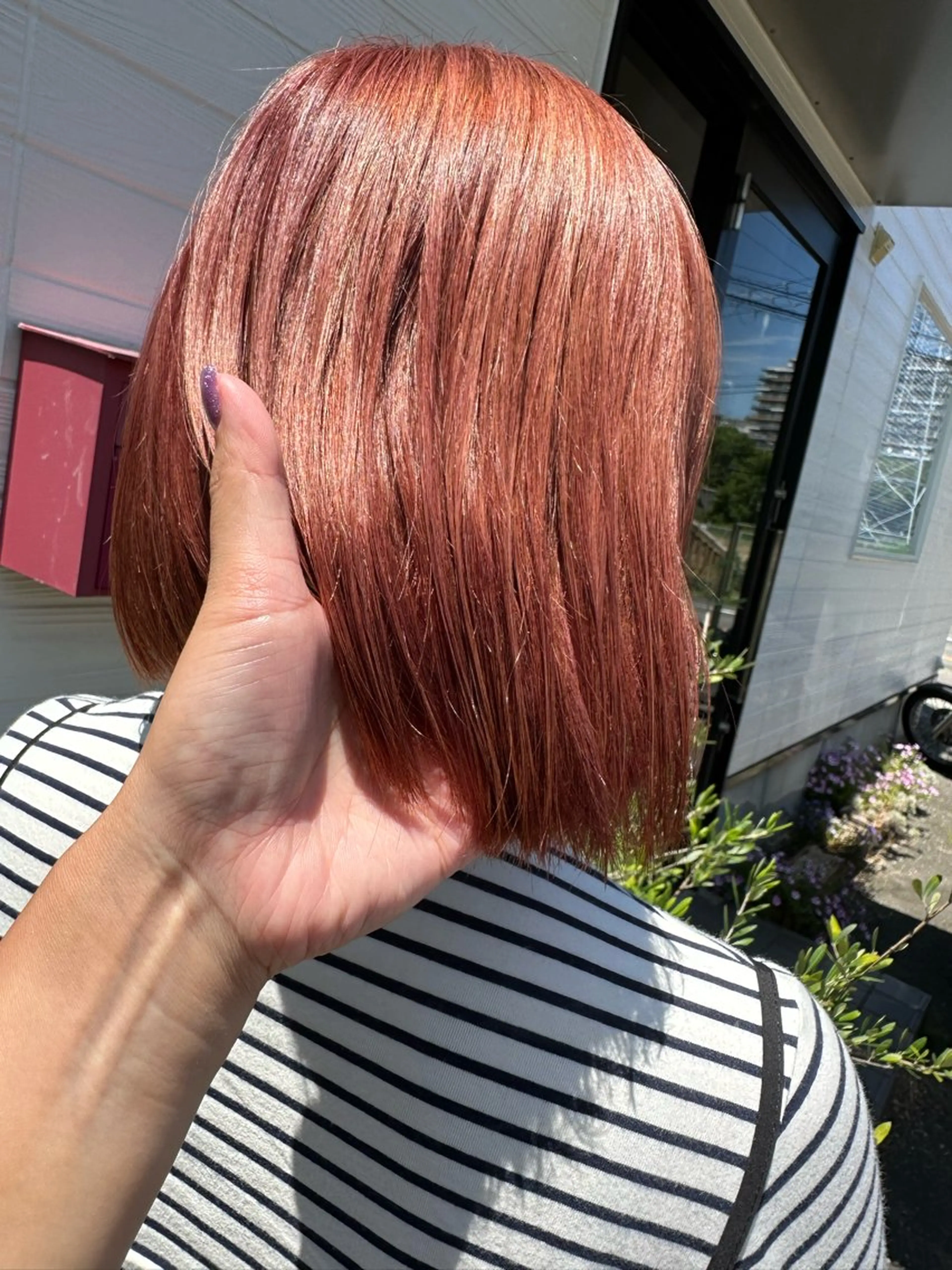 ショート ヘアカラー 半田 知穂のヘアスタイル