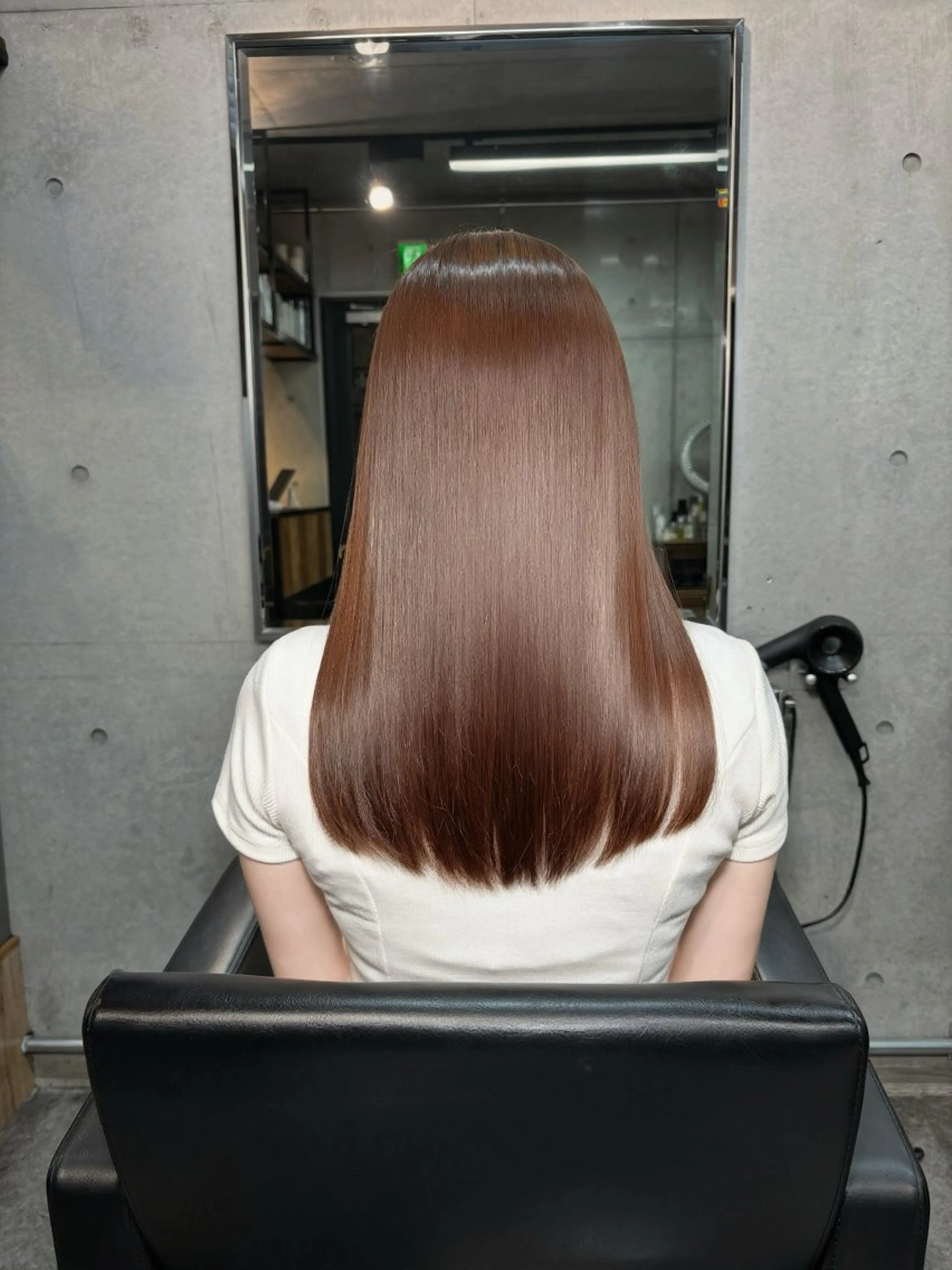 ミディアム カラー パーマ カット 縮毛矯正 トリートメント ショートボブ縮毛矯正 髪質改善のプロ山道潤のヘアスタイル