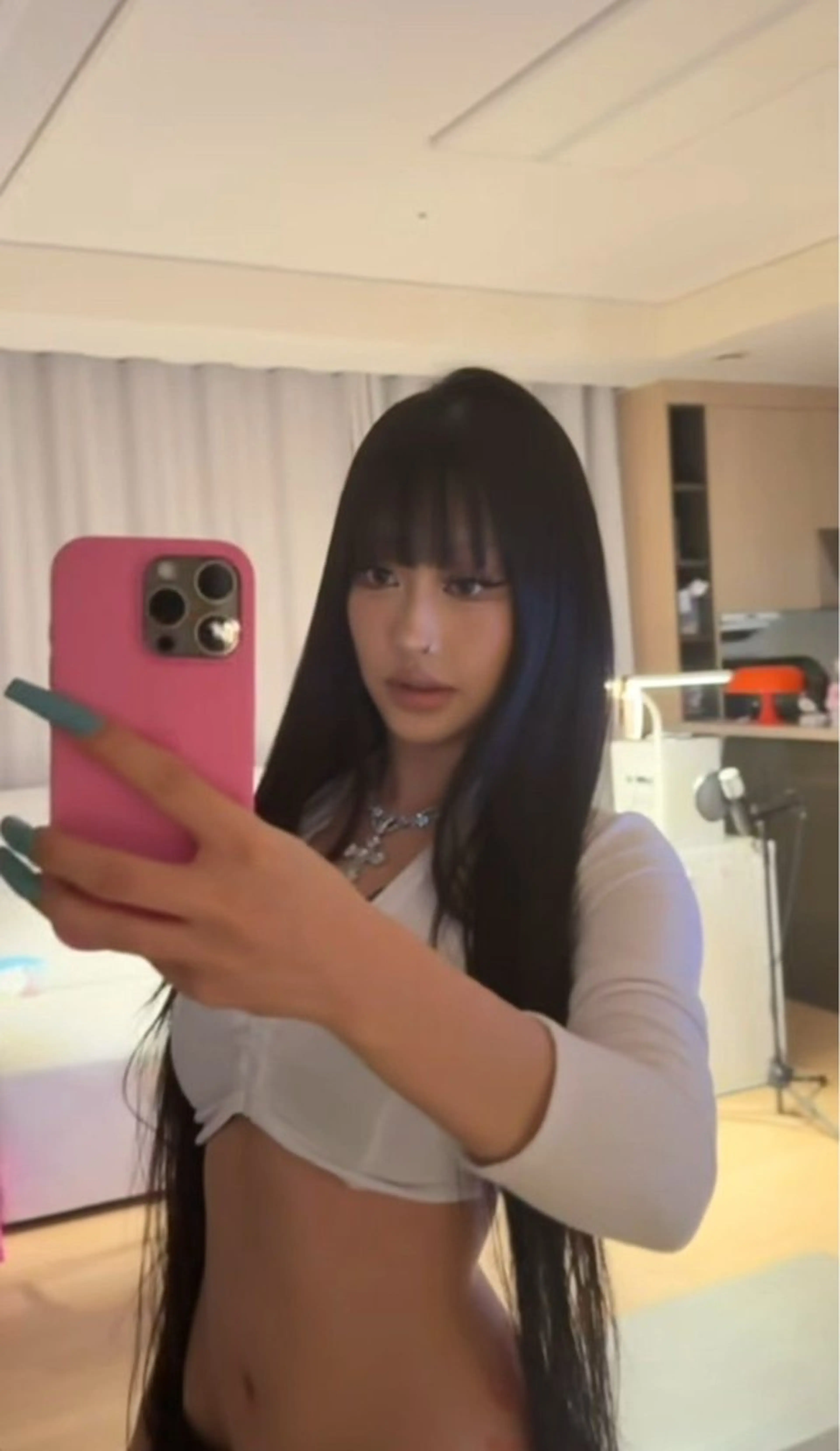 ショート ショートヘア ヘアカラー Loops六角橋店所属・𖥔 ݁ ˖✿₊˚⊹ ソウ🌻のヘアスタイル