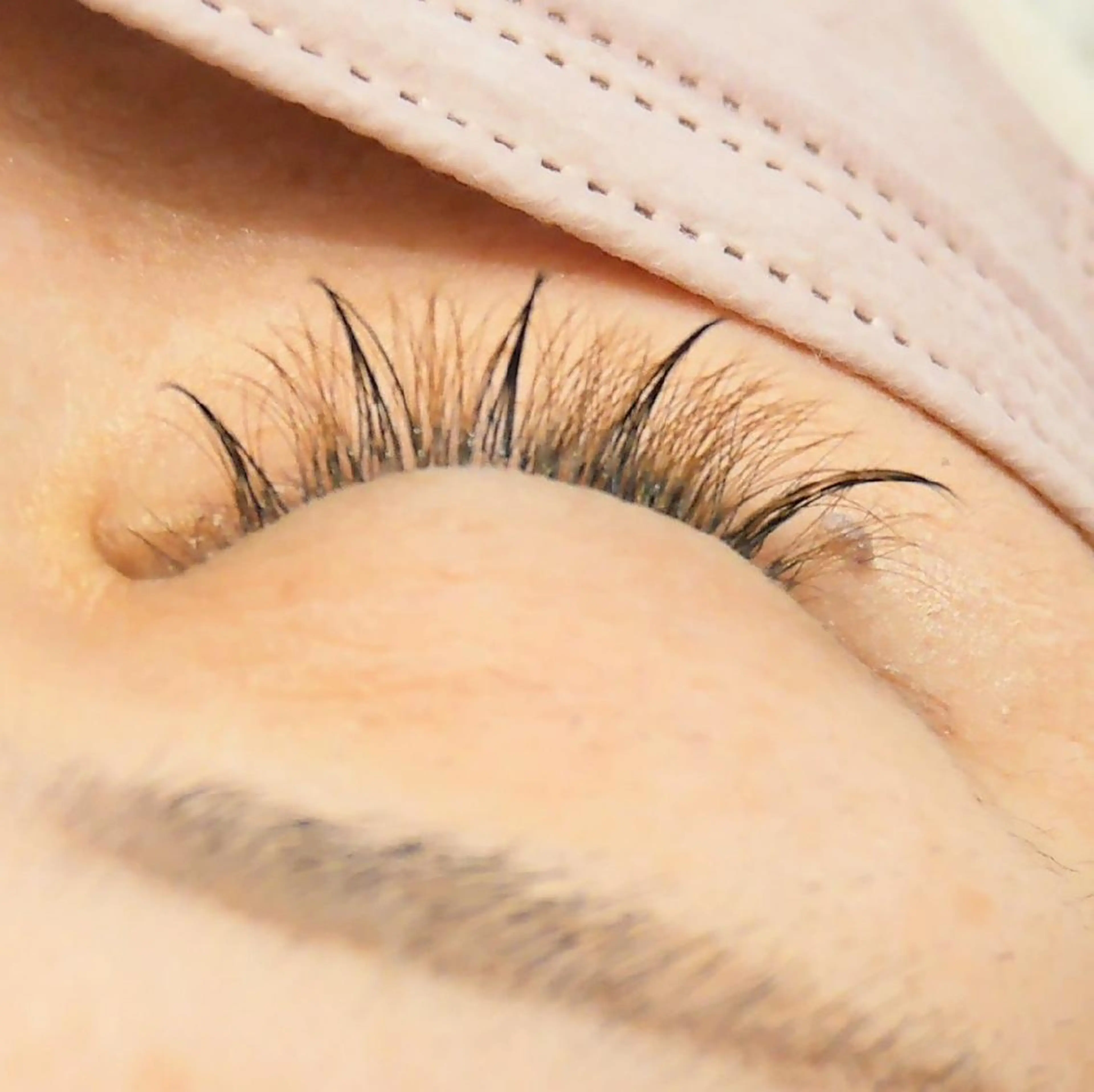 マツエク・マツパ 束感まつ毛 フラットラッシュ ワンホンマツエク マツエク BLAO: Kawakitaのマツエク・マツパデザイン