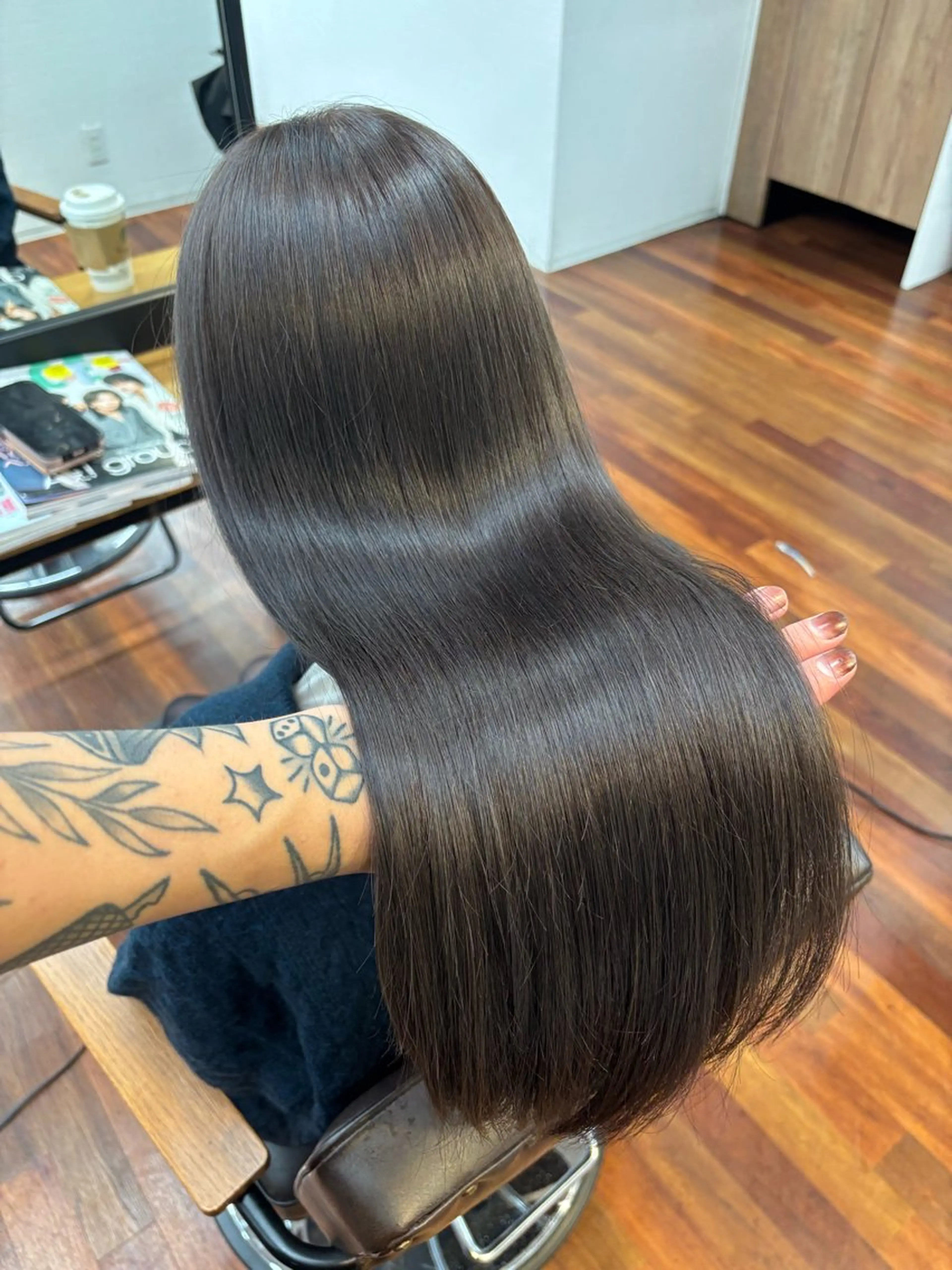 ミディアム カラー ヘアアレンジ 透明感カラー グレージュ カット ヘアカラー トリートメント グランルッソ所属・岡山× バレイヤージュカラーのヘアスタイル